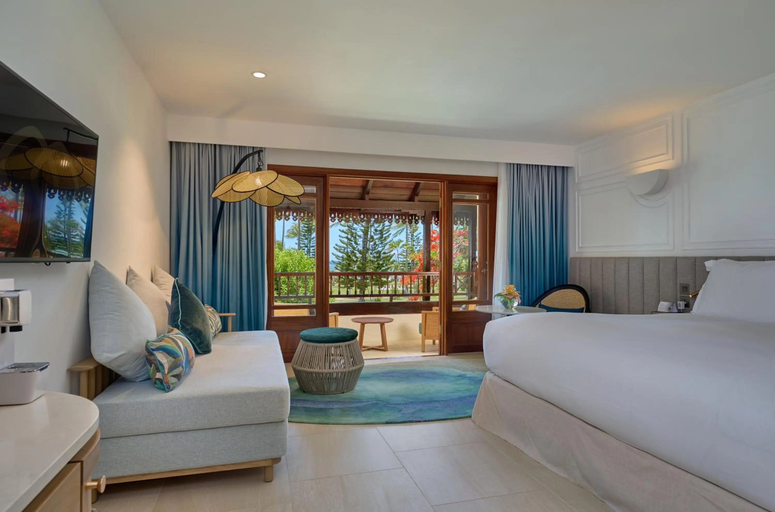 View (from property/room), Bed in Sofitel Mauritius L'Imperial Resort & Spa