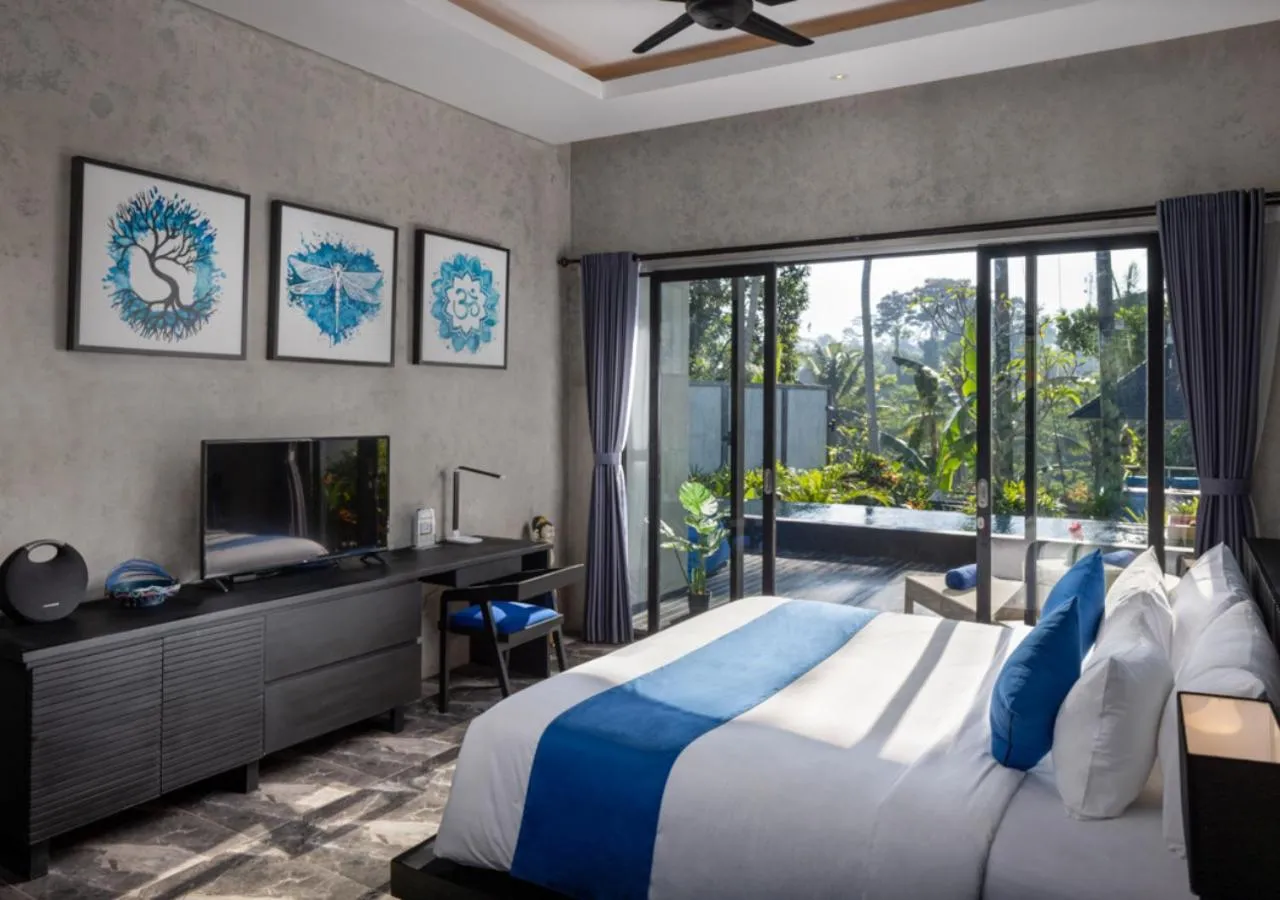 Bed in Capung Asri Eco Luxury Resort with Private Pool Villas