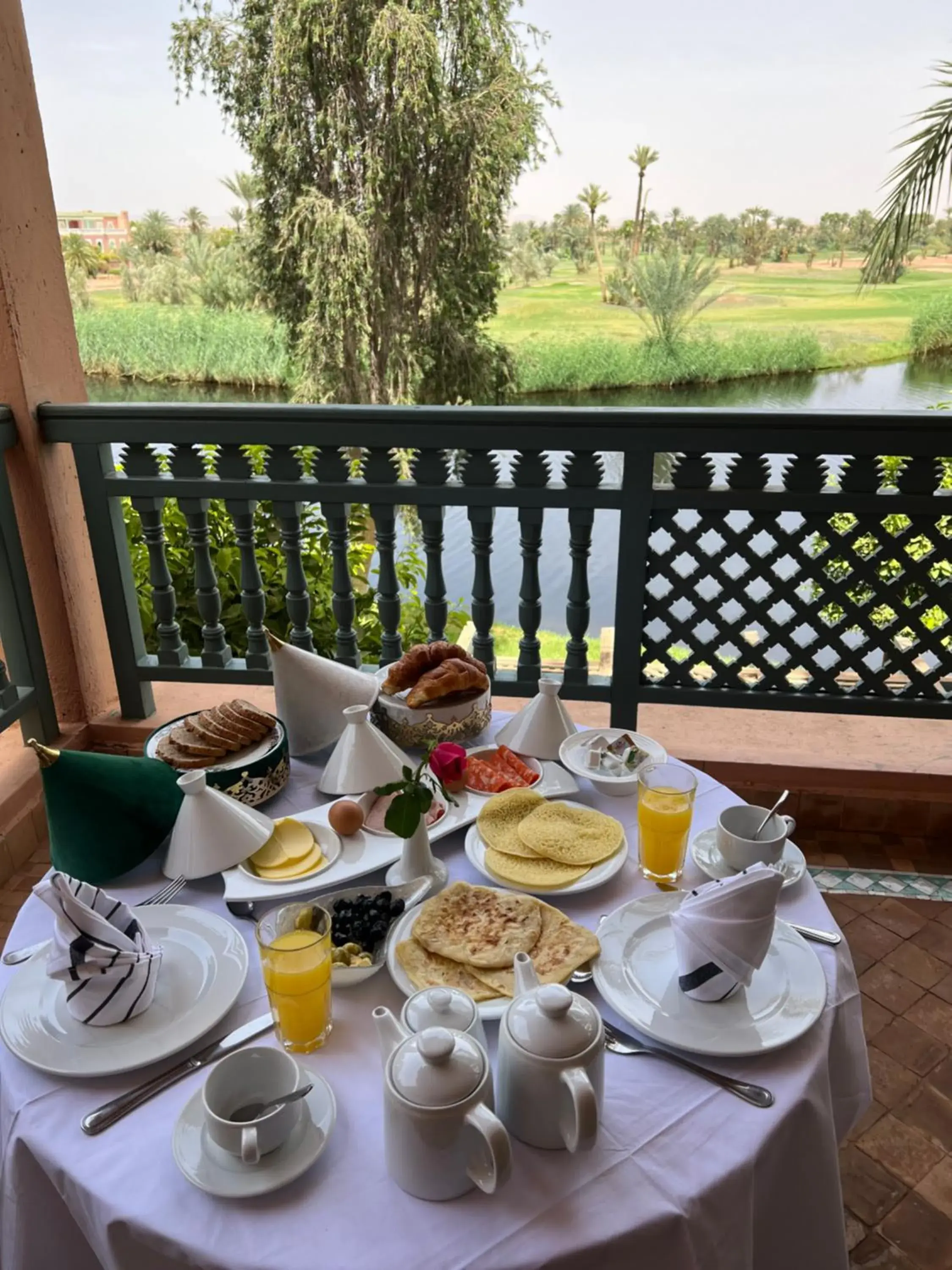 Breakfast in Pavillon du Golf -Palmeraie suites