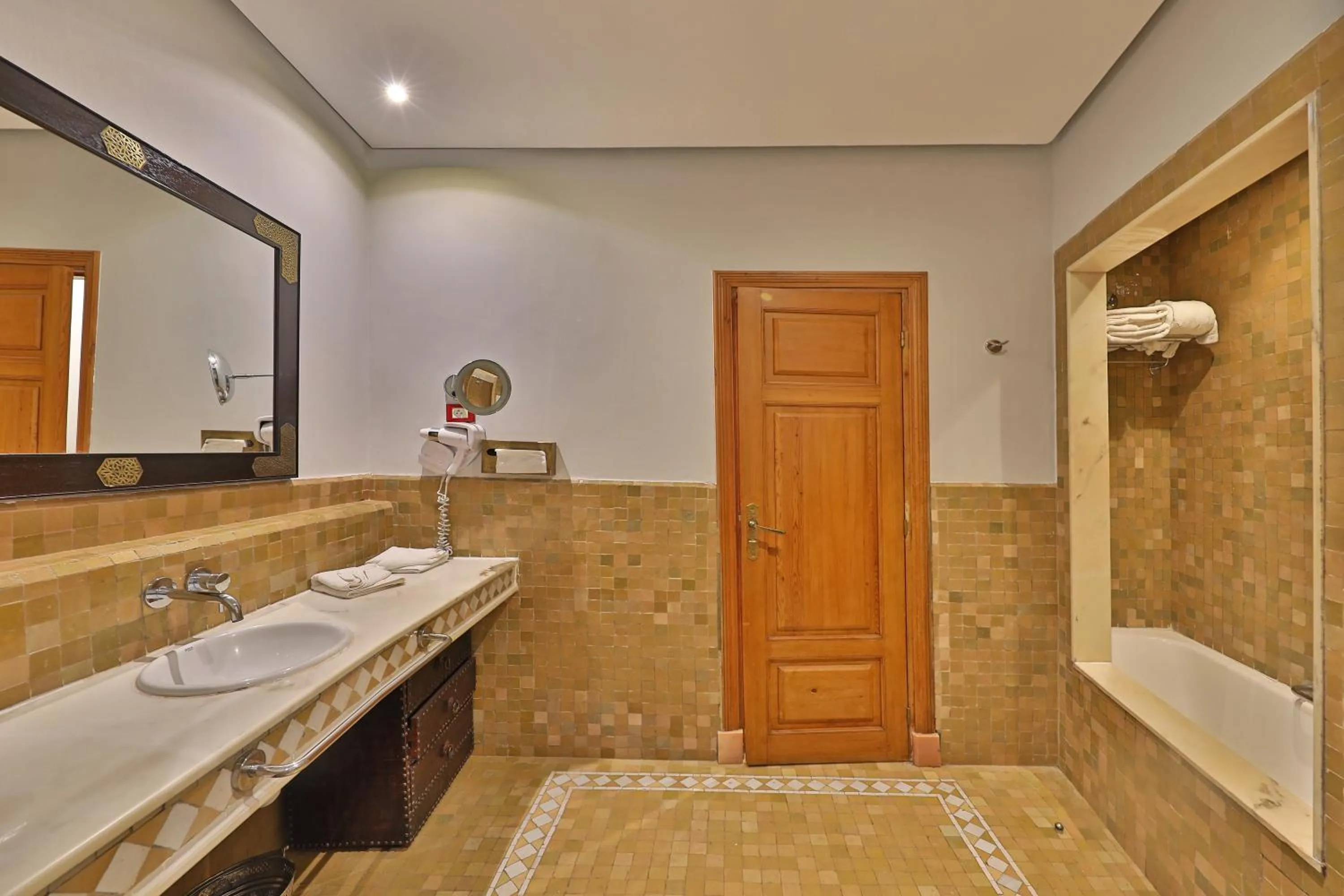 Bathroom in Pavillon du Golf - Palmeraie suites