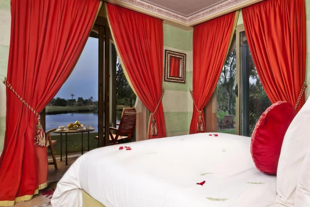 Bed in Pavillon du Golf - Palmeraie suites