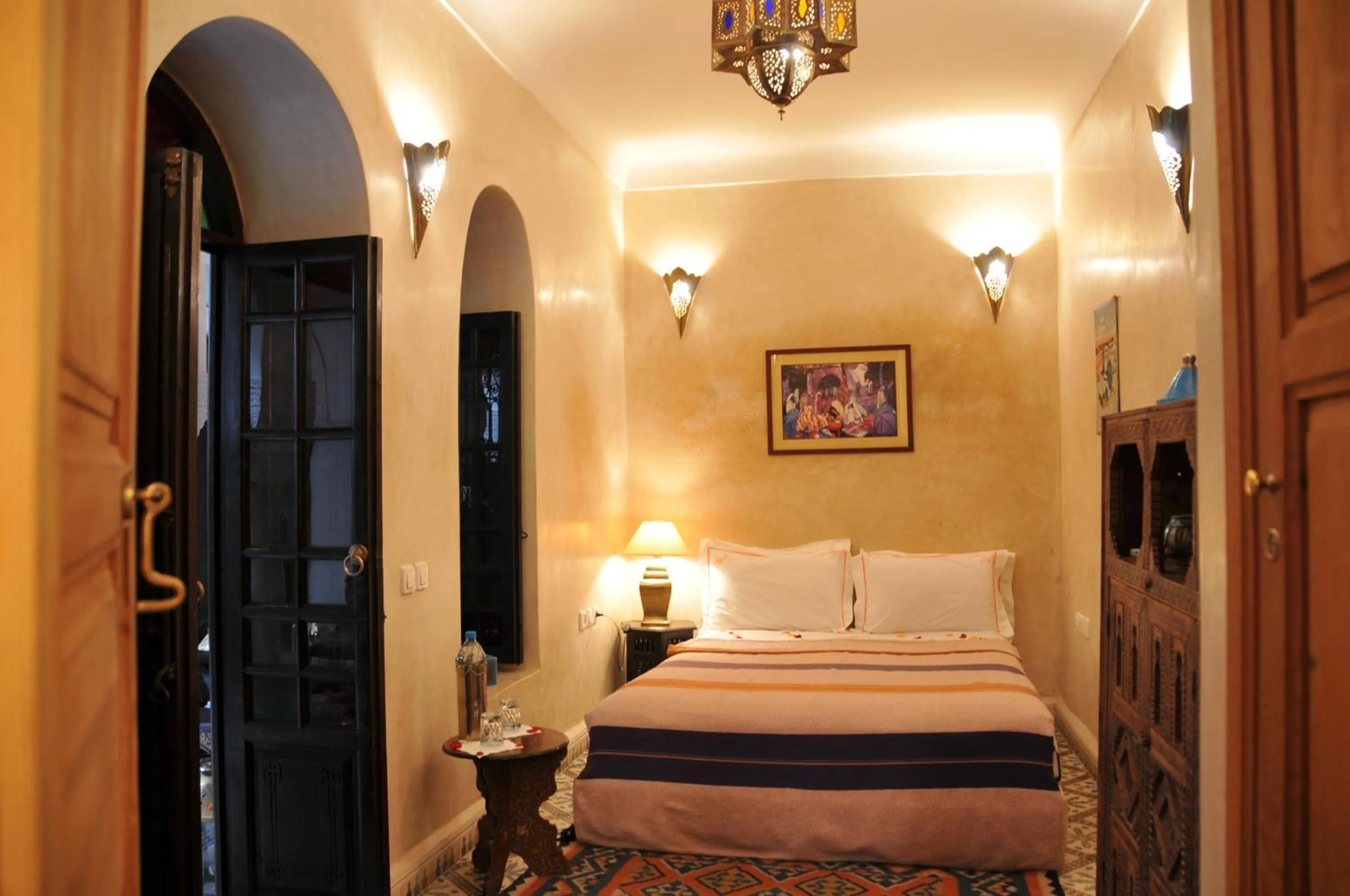 Photo of the whole room, Bed in Riad Adriana