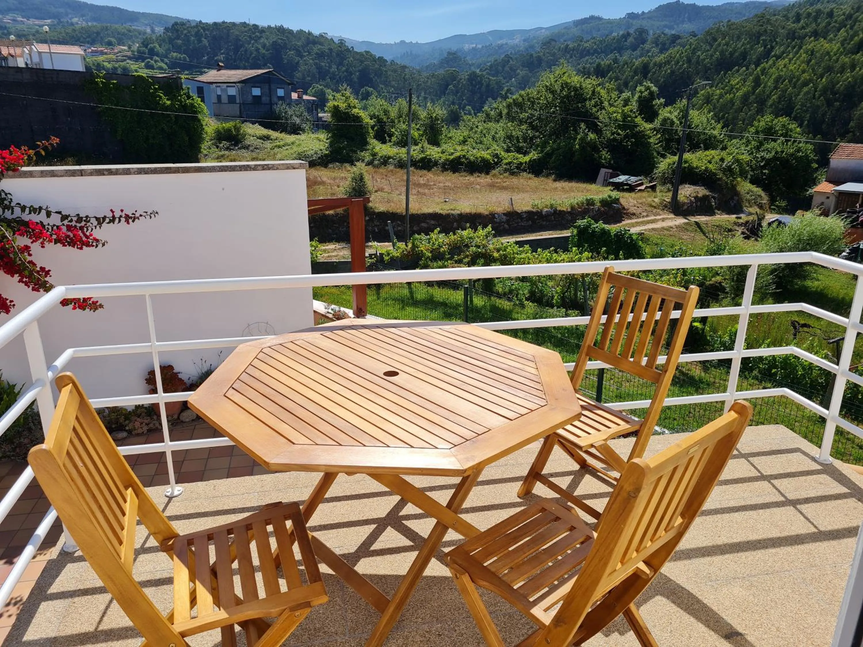 Coliving The VALLEY Portugal countryside retreat for digital nomads and remote workers - 50 km from Porto