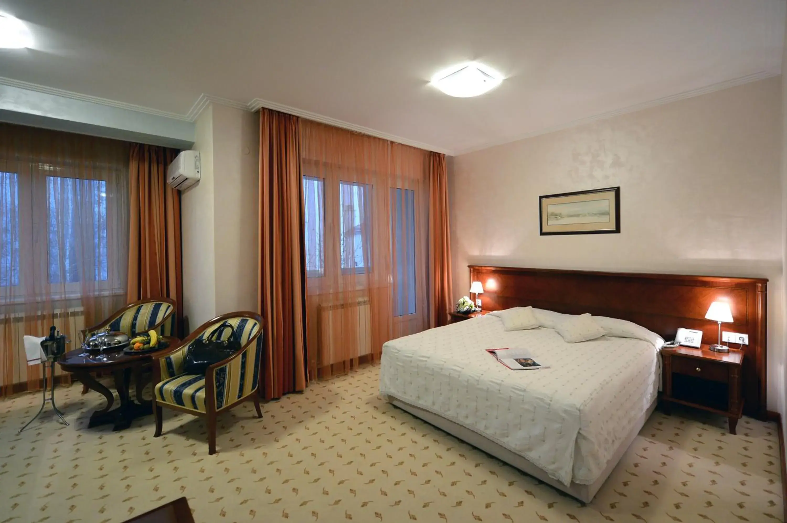 Superior Double or Twin Room with Free Parking in Hotel Orasac Superior Double or Twin Room with Free Parking in Hotel Orasac