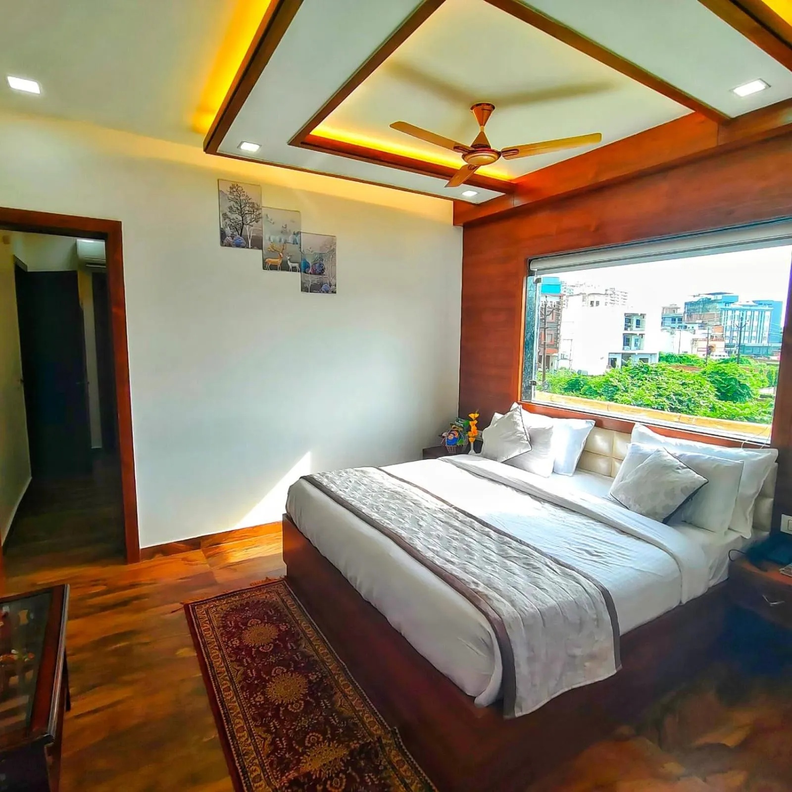 Bedroom, Bed in Rich Grand Hotel