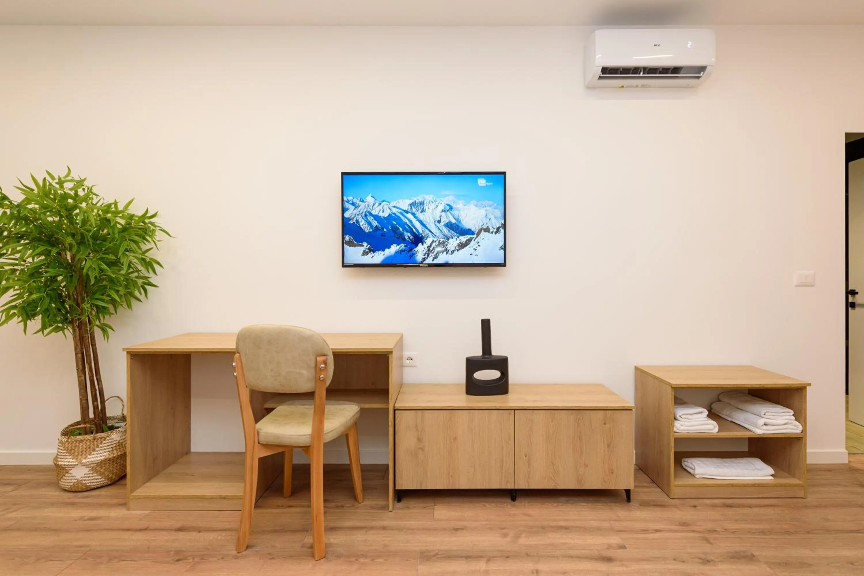 TV and multimedia in Sea & Sand Hotel