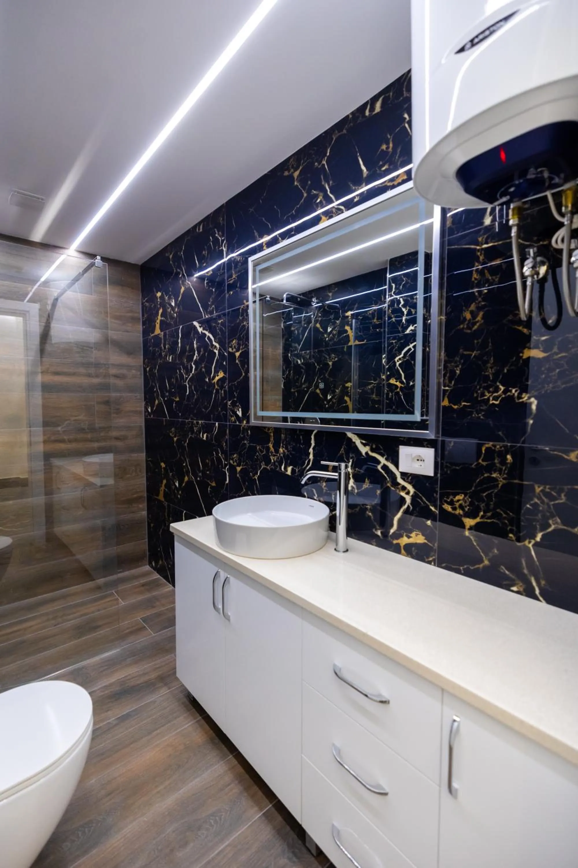 Shower in Sea & Sand Hotel