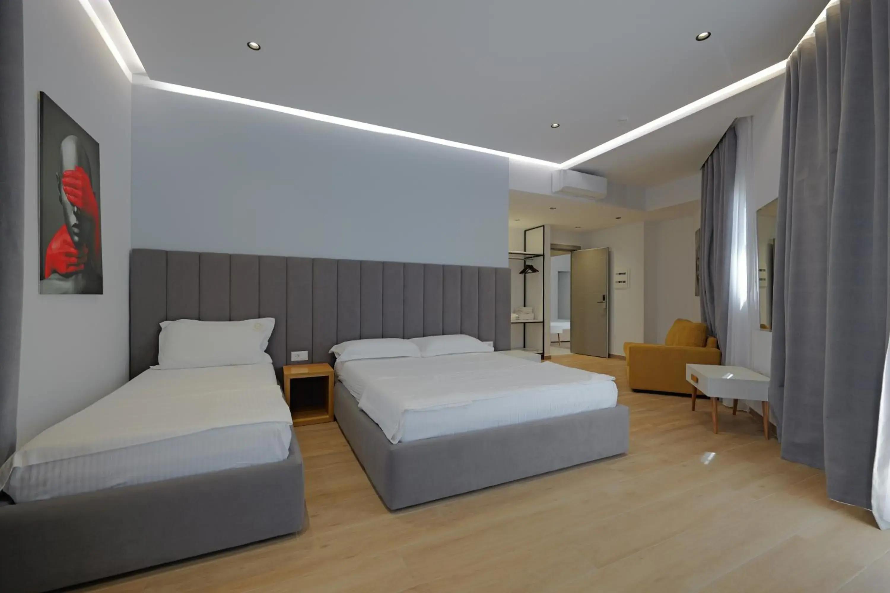 Triple Room with Balcony in Sea & Sand Hotel Triple Room with Balcony in Sea & Sand Hotel