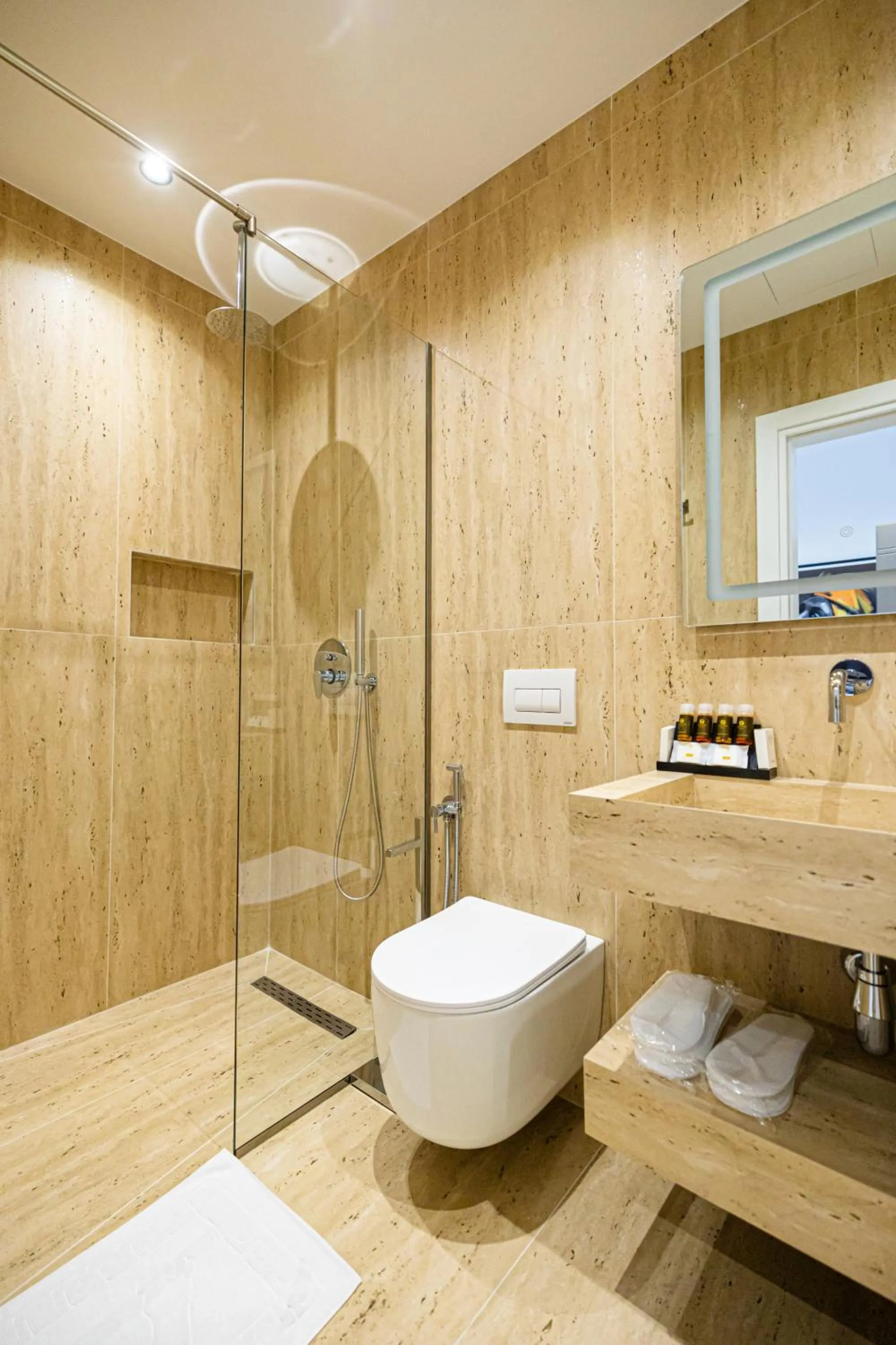 Shower in Sea & Sand Hotel