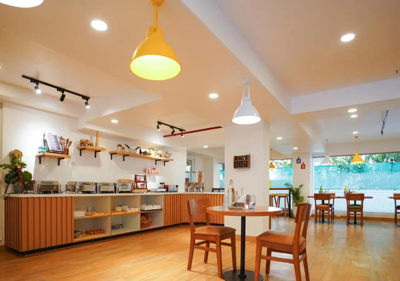 Restaurant/places to eat in Bloom Hotel - Koregaon Park