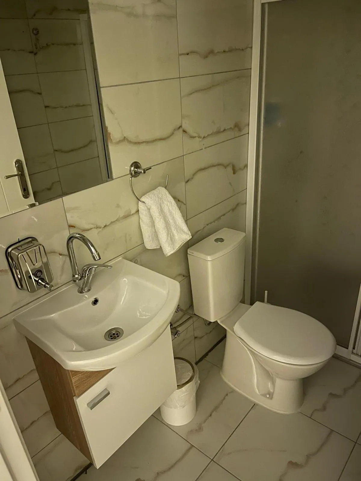 Shower in SiriuS Otel Pamukkale