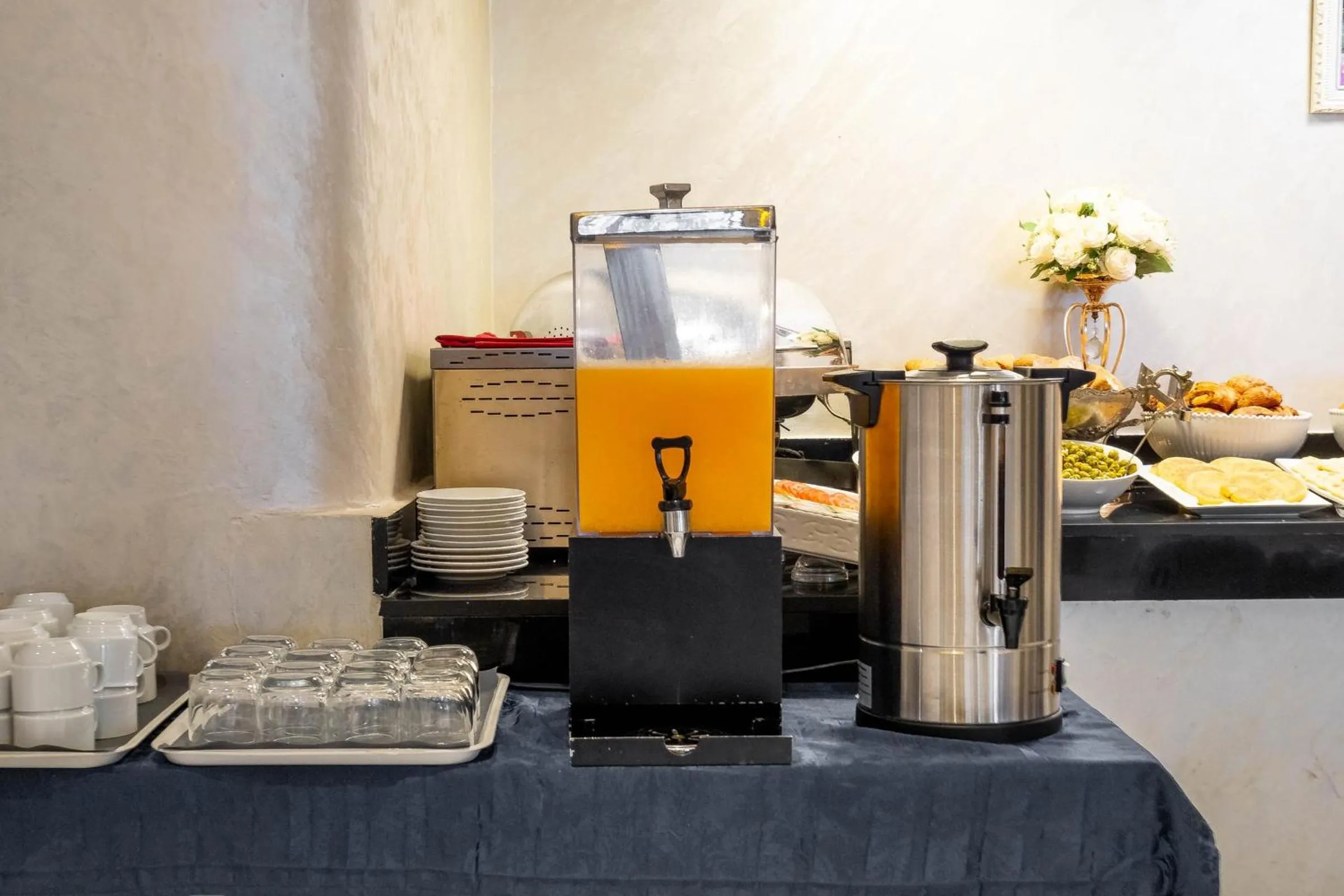 Coffee/tea facilities in Hotel Casablanca City Center