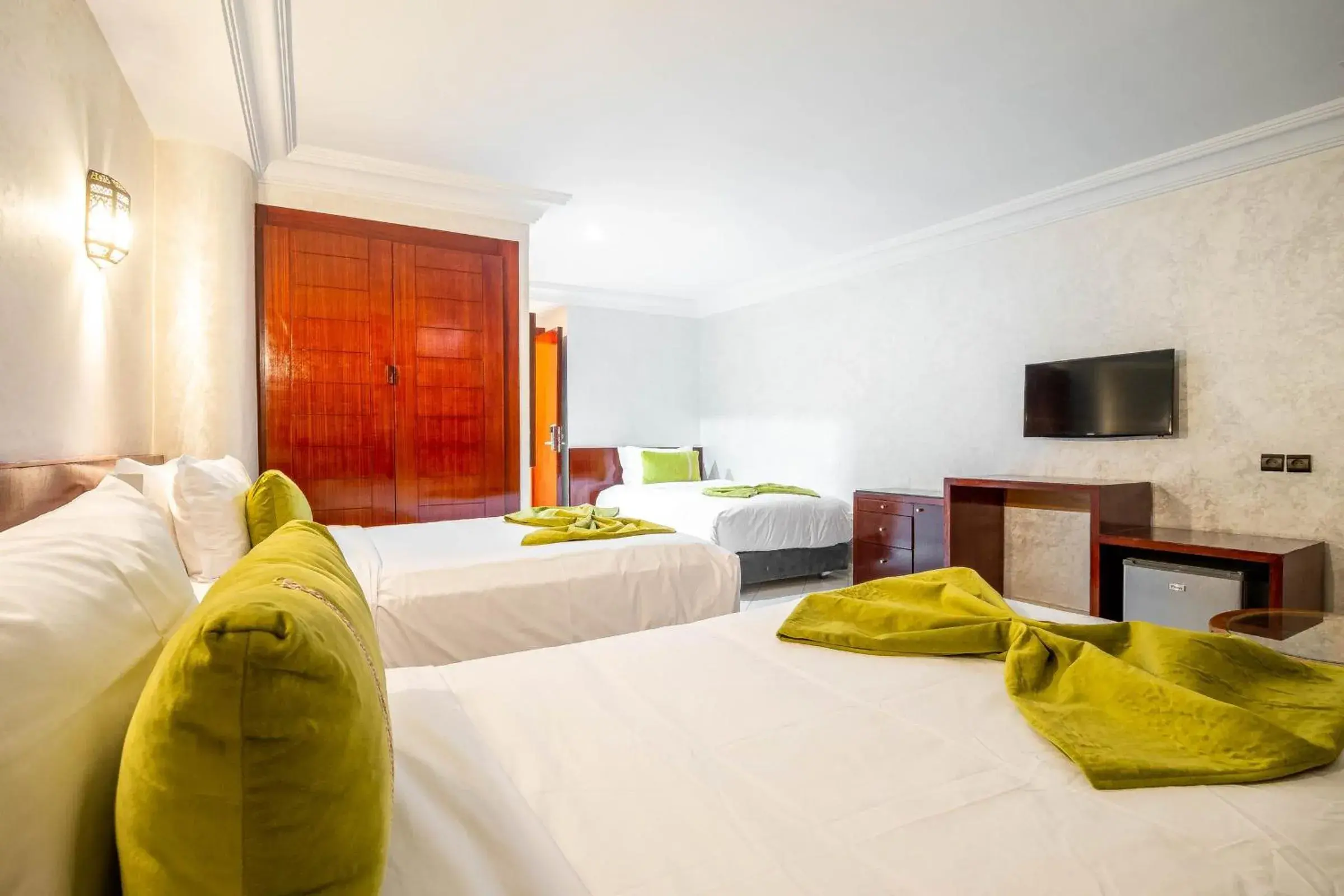 Deluxe Triple Room in Hotel Casablanca City Center Deluxe Triple Room in Hotel Casablanca City Center