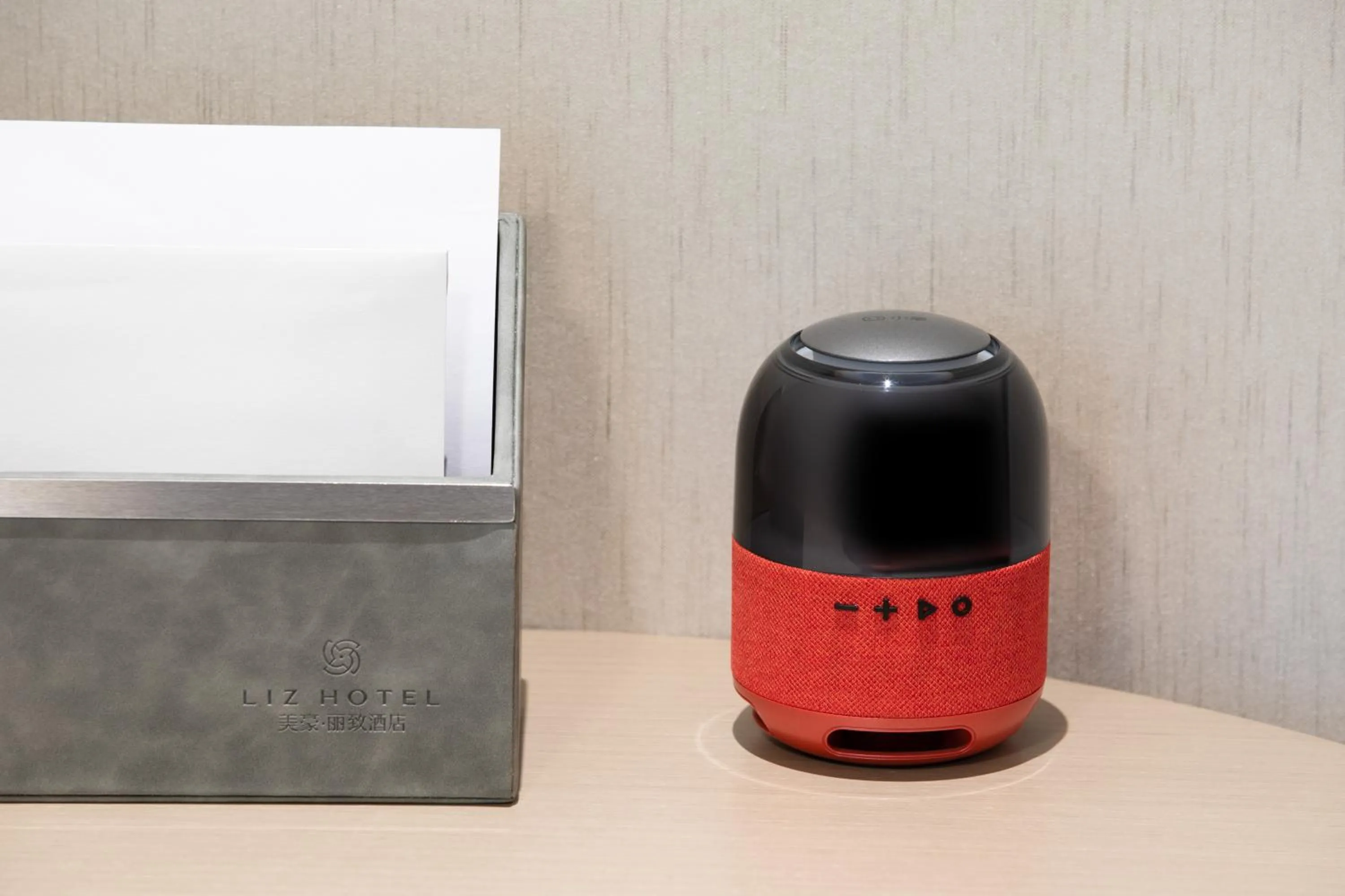 Photo of the whole room in Guangzhou Baiyun Airport MeHood Liz Hotel Free Shuttle Bus to Airport