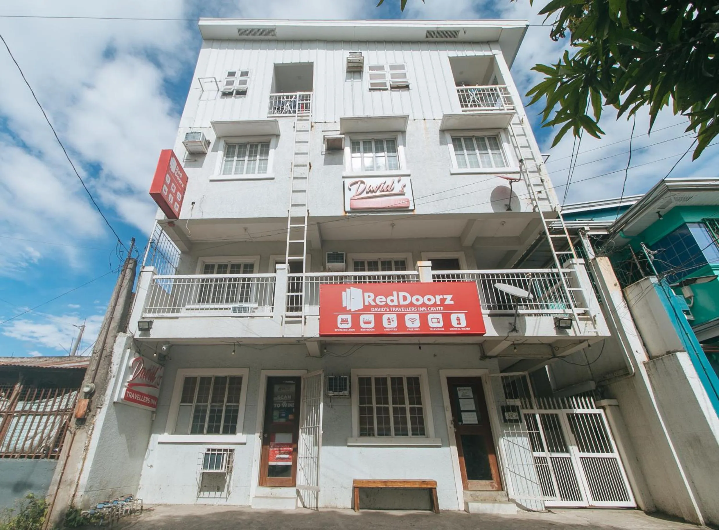 Property building in RedDoorz at Davids Travellers Inn Cavite