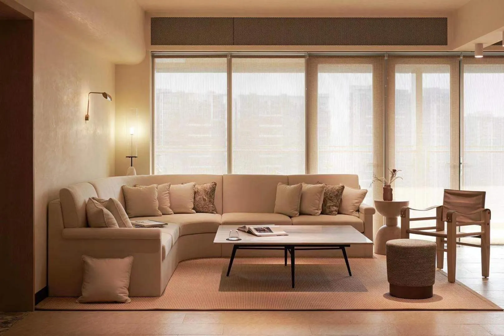 Lounge or bar in Artisse Place - Access to 4000 sqm Fusion Wellness Centre and 800 sqm Indoor Swimming Pool