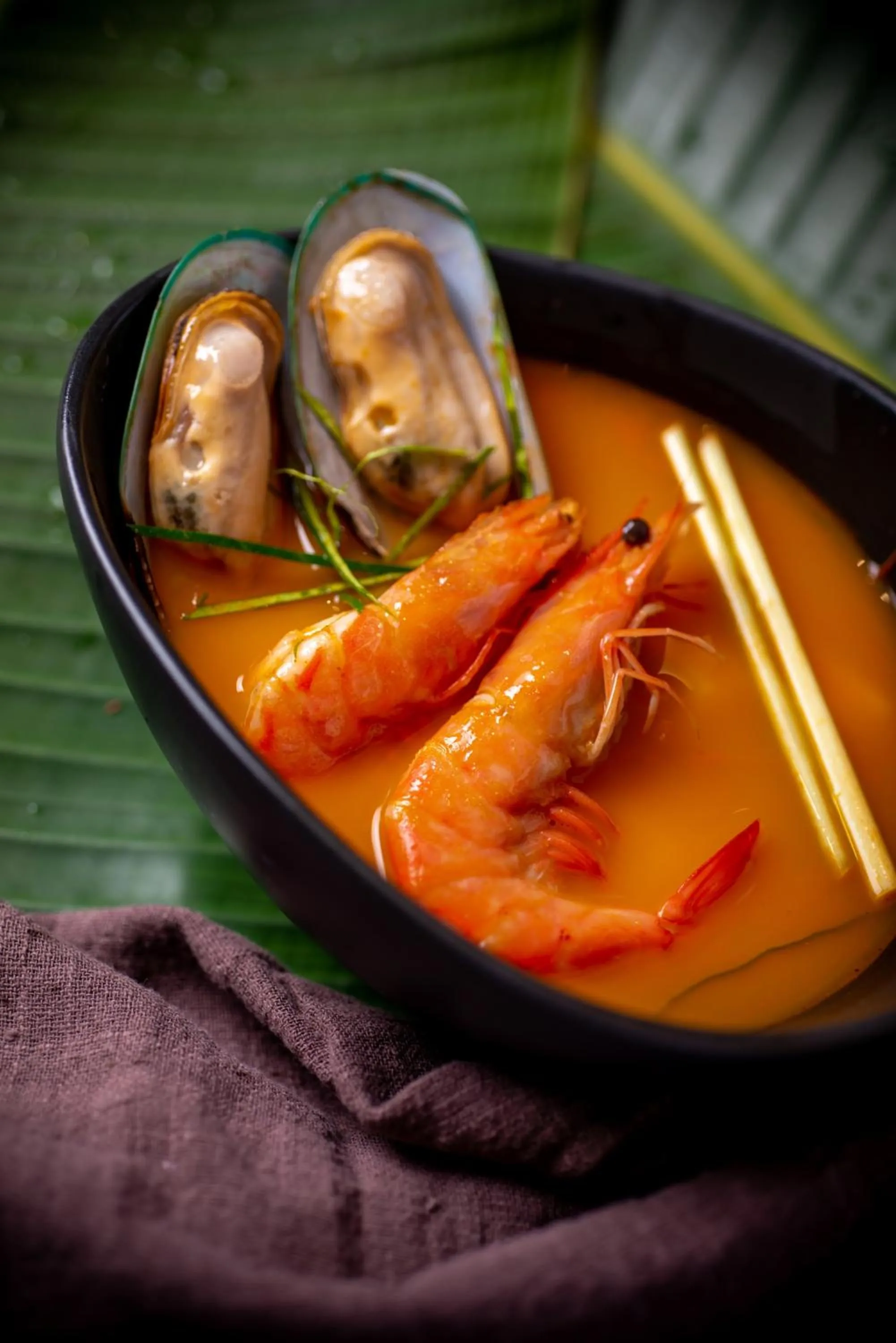 Breakfast in Artisse Place - Access to 4000 sqm Fusion Wellness Centre and 800 sqm Indoor Swimming Pool