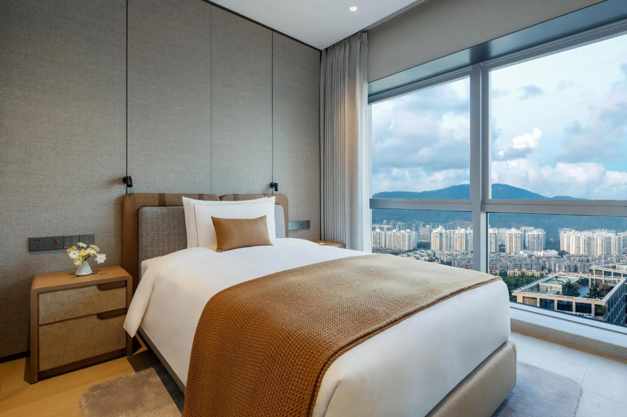 Bed in Artisse Place - Access to 4000 sqm Fusion Wellness Centre and 800 sqm Indoor Swimming Pool