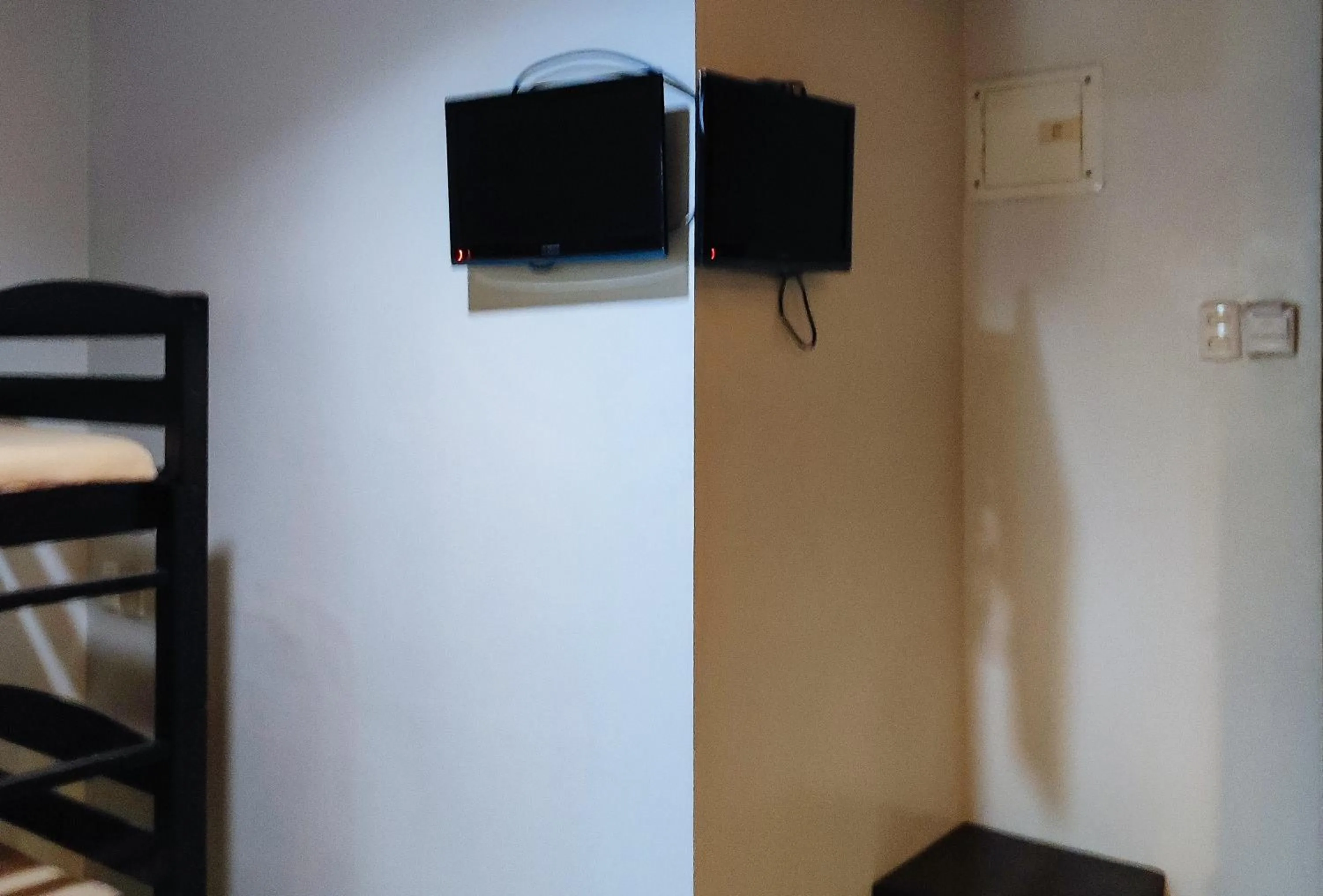 TV and multimedia in Jade Dragons Suites Davao