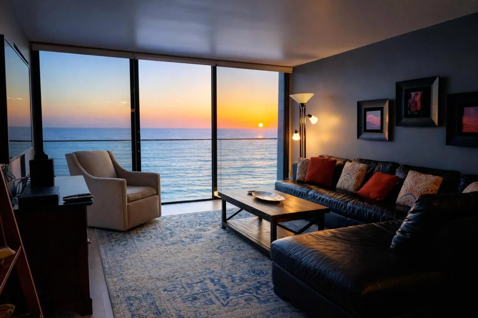 Ocean View Luxury Condo Oceanfront and Pool