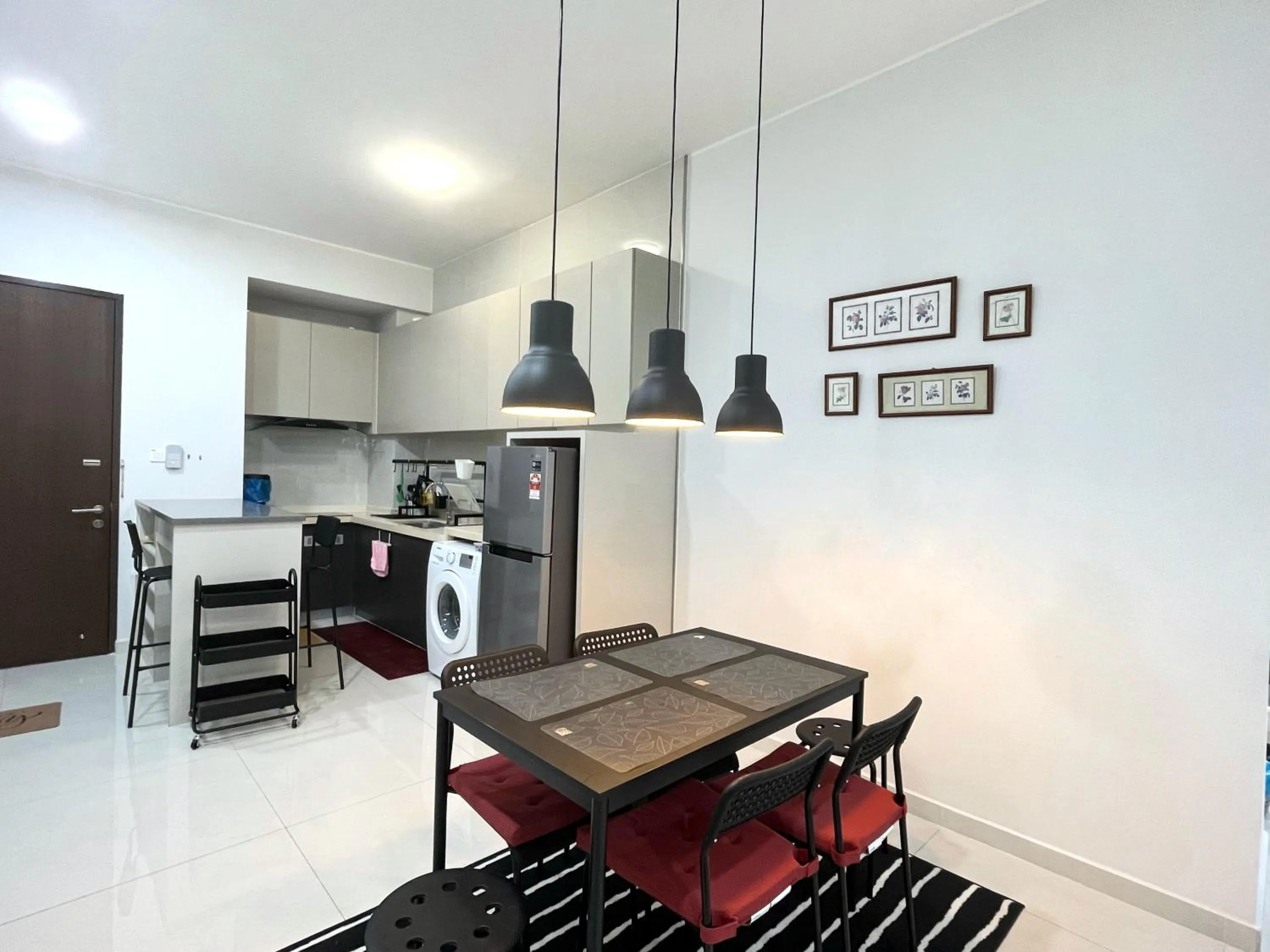 Kitchen or kitchenette in Country Garden by Antlerzone