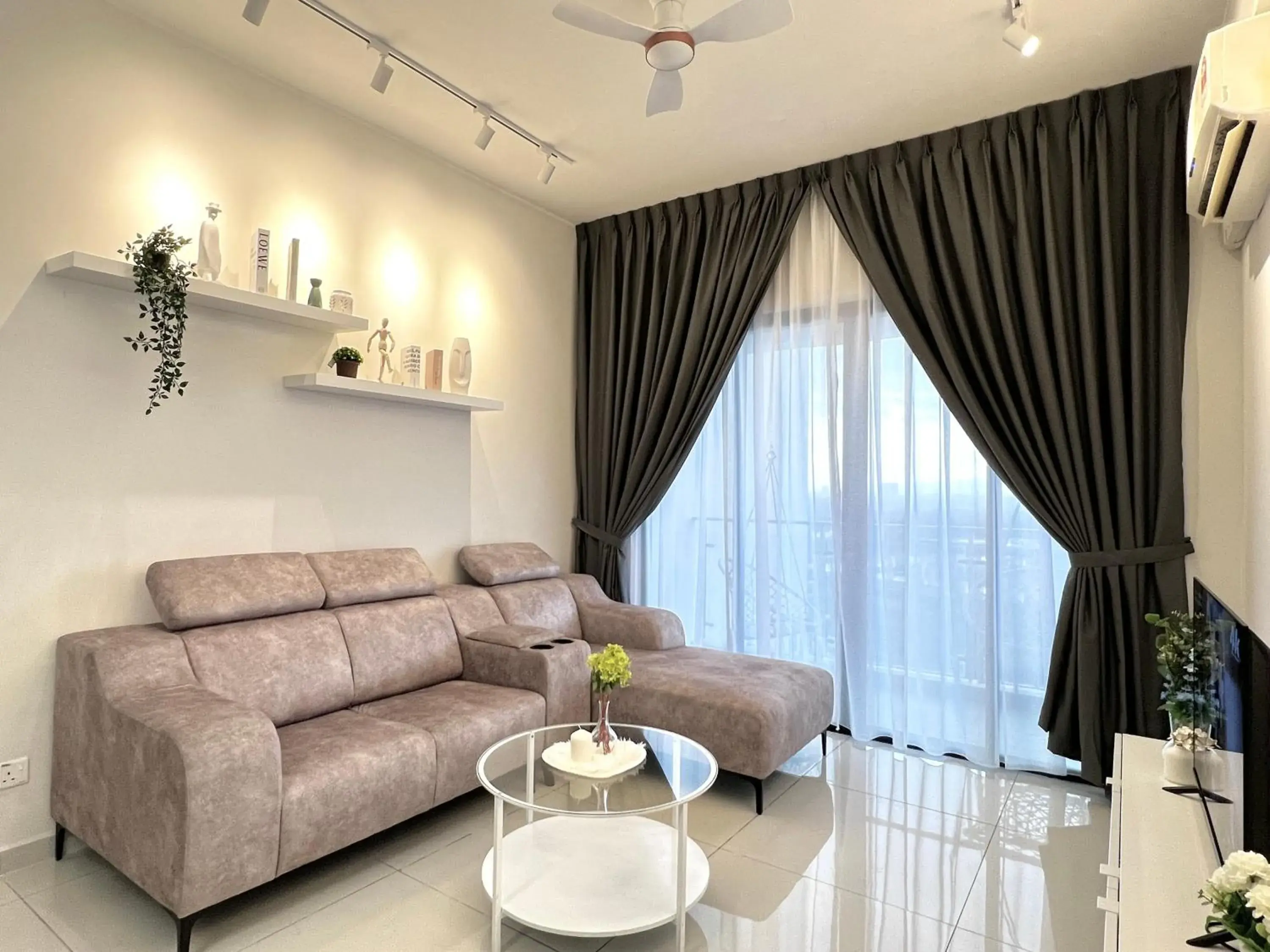 Two-Bedroom Apartment in Country Garden by Antlerzone Two-Bedroom Apartment in Country Garden by Antlerzone