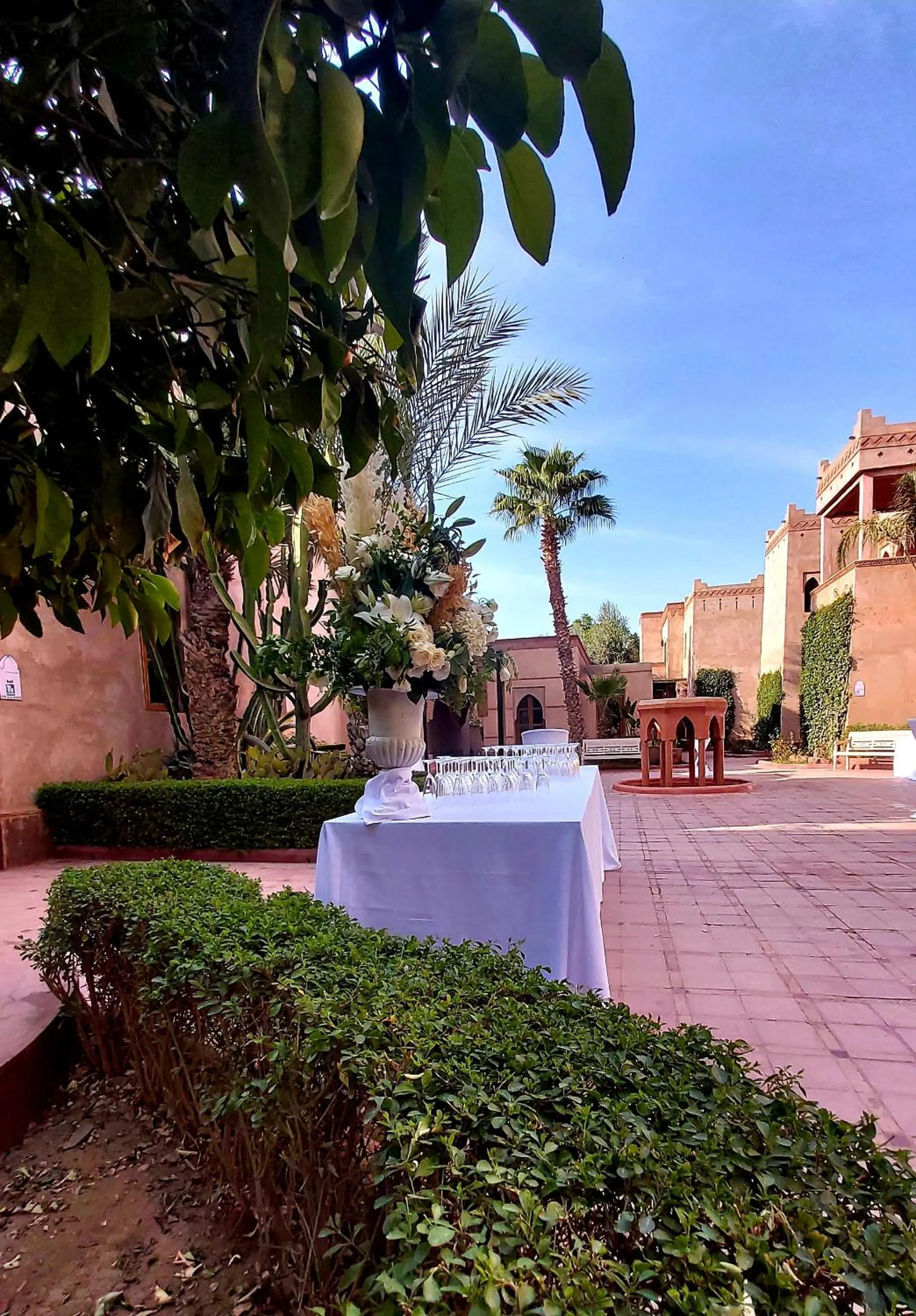 wedding in La Maison Des Oliviers