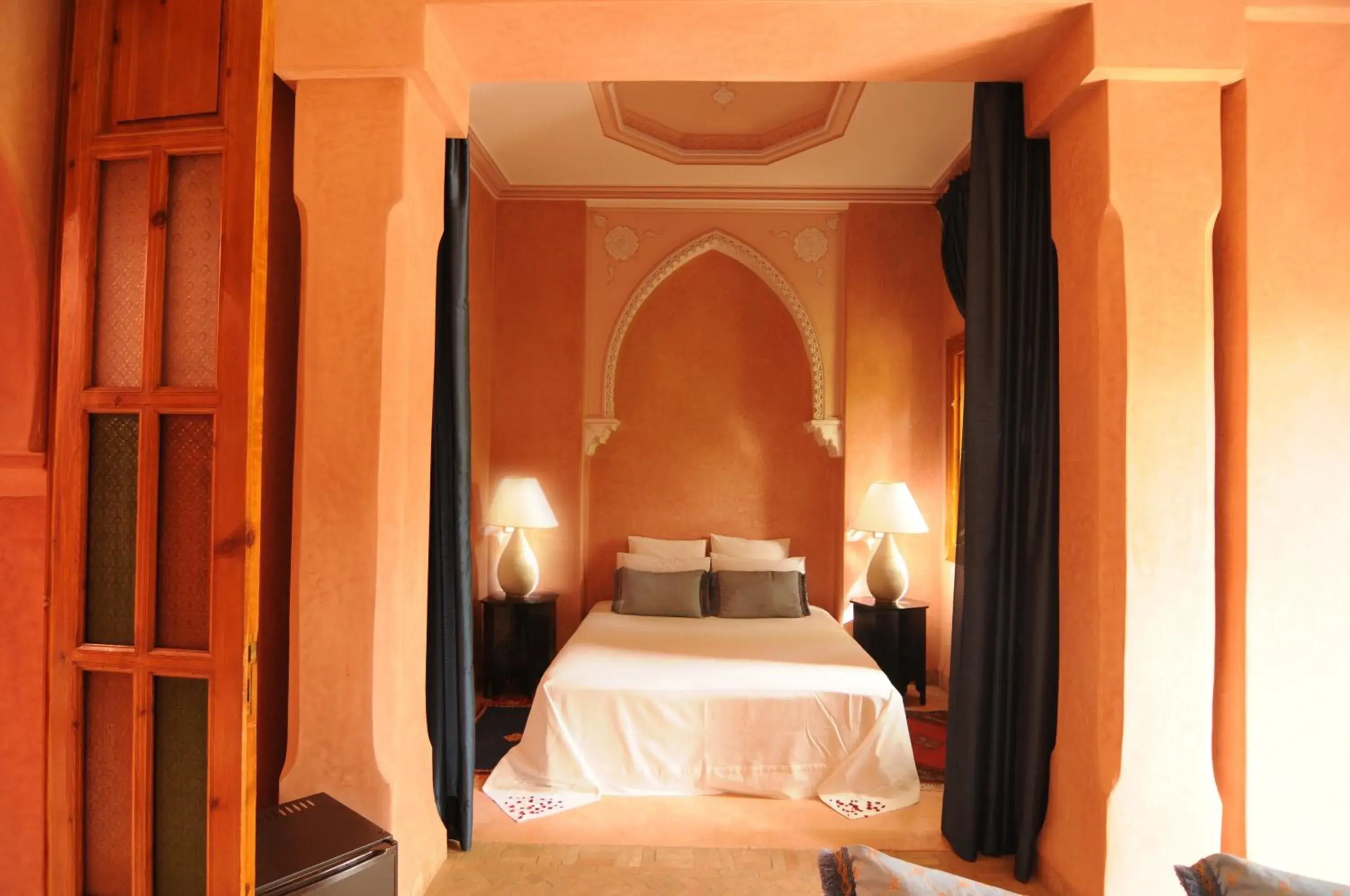 Photo of the whole room, Bed in La Maison Des Oliviers Photo of the whole room, Bed in La Maison Des Oliviers