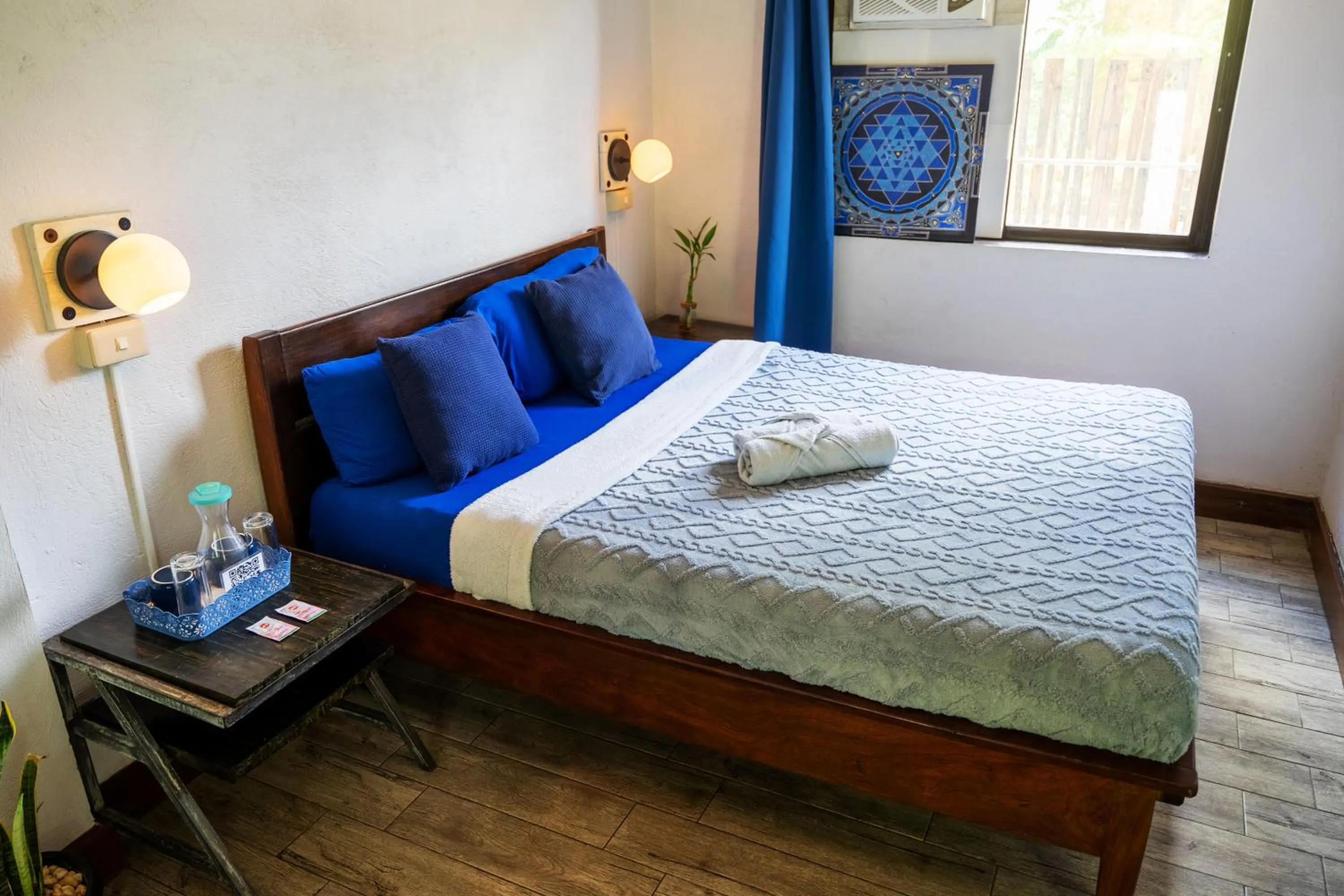 Bedroom, Bed in Island Lyfe Adventures Hotel