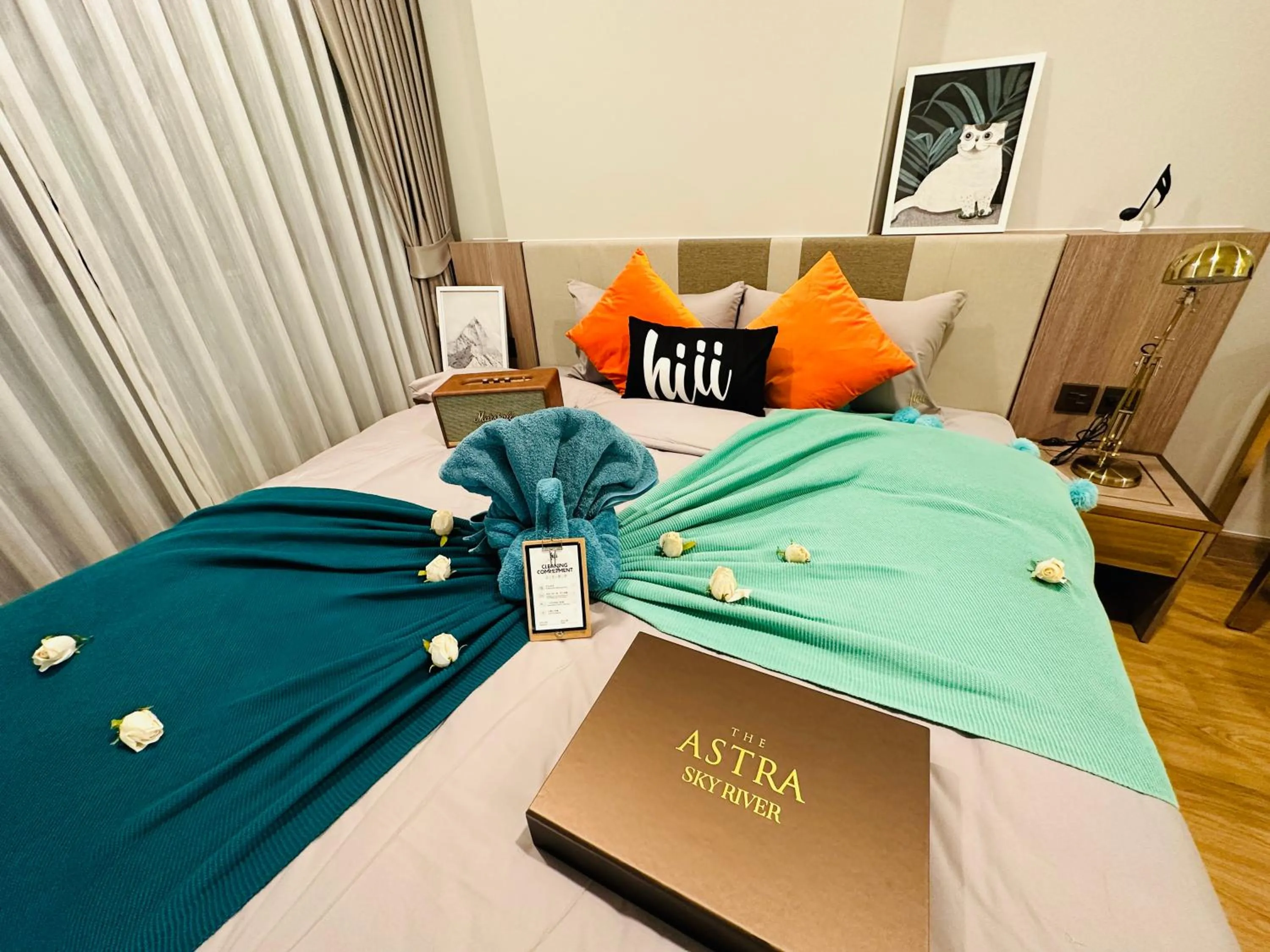 Bed in Astra Sky River Paronama Pool Luxury Changklan Chiang Mai