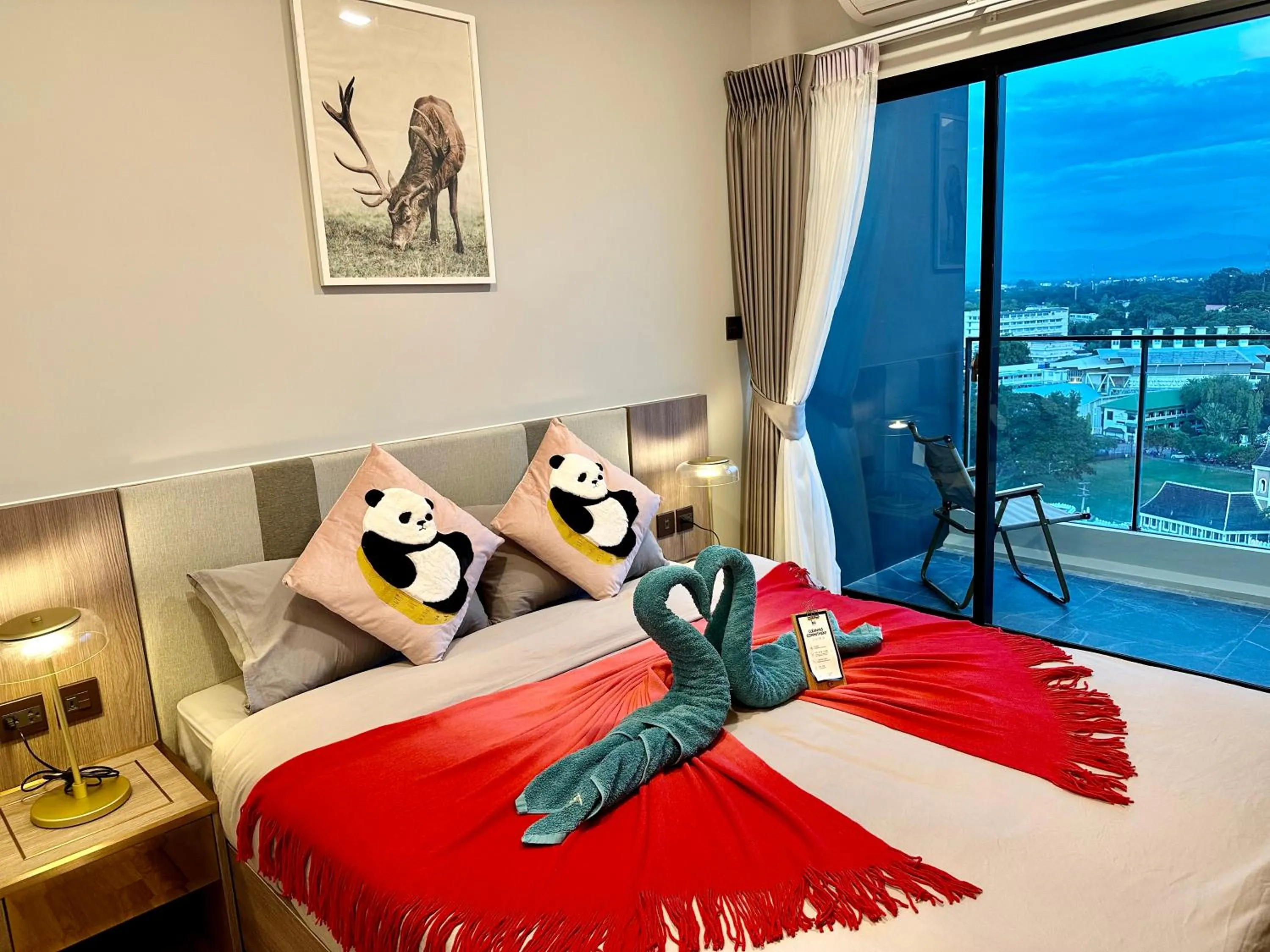 Bed in Astra Sky River Paronama Pool Luxury Changklan Chiang Mai