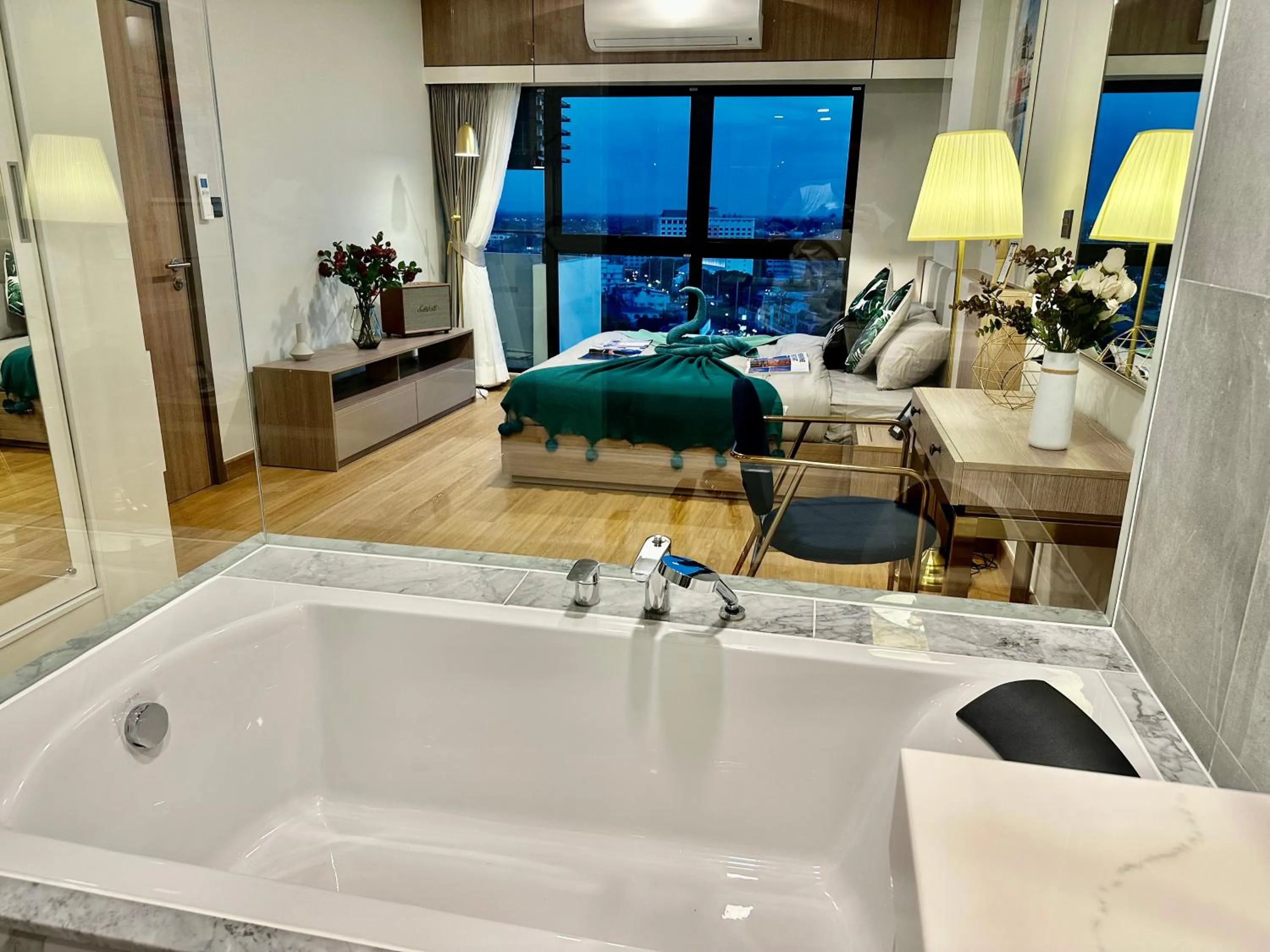 Bed in Astra Sky River Paronama Pool Luxury Changklan Chiang Mai