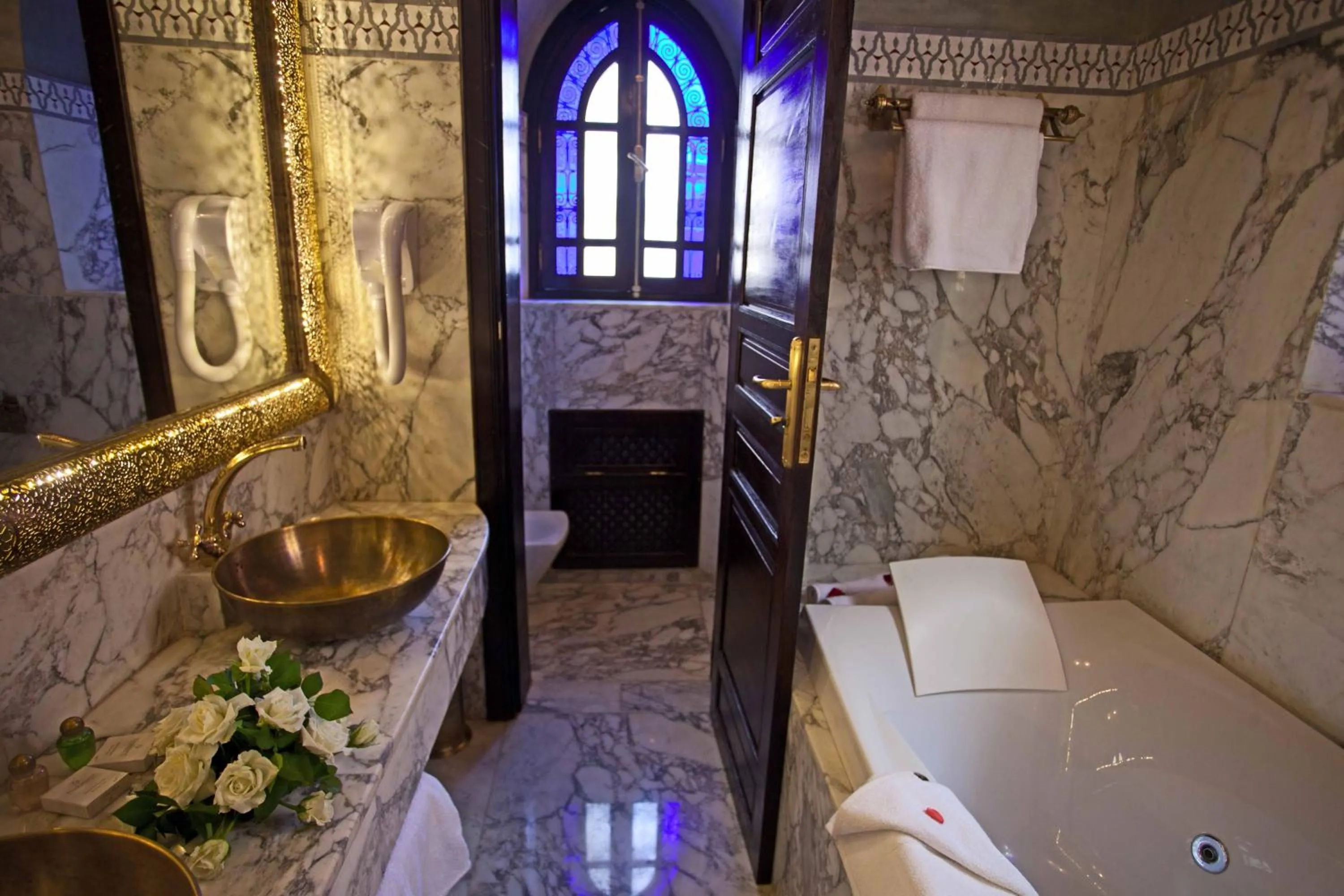 Hot Tub in Palais Shéhérazade & Spa