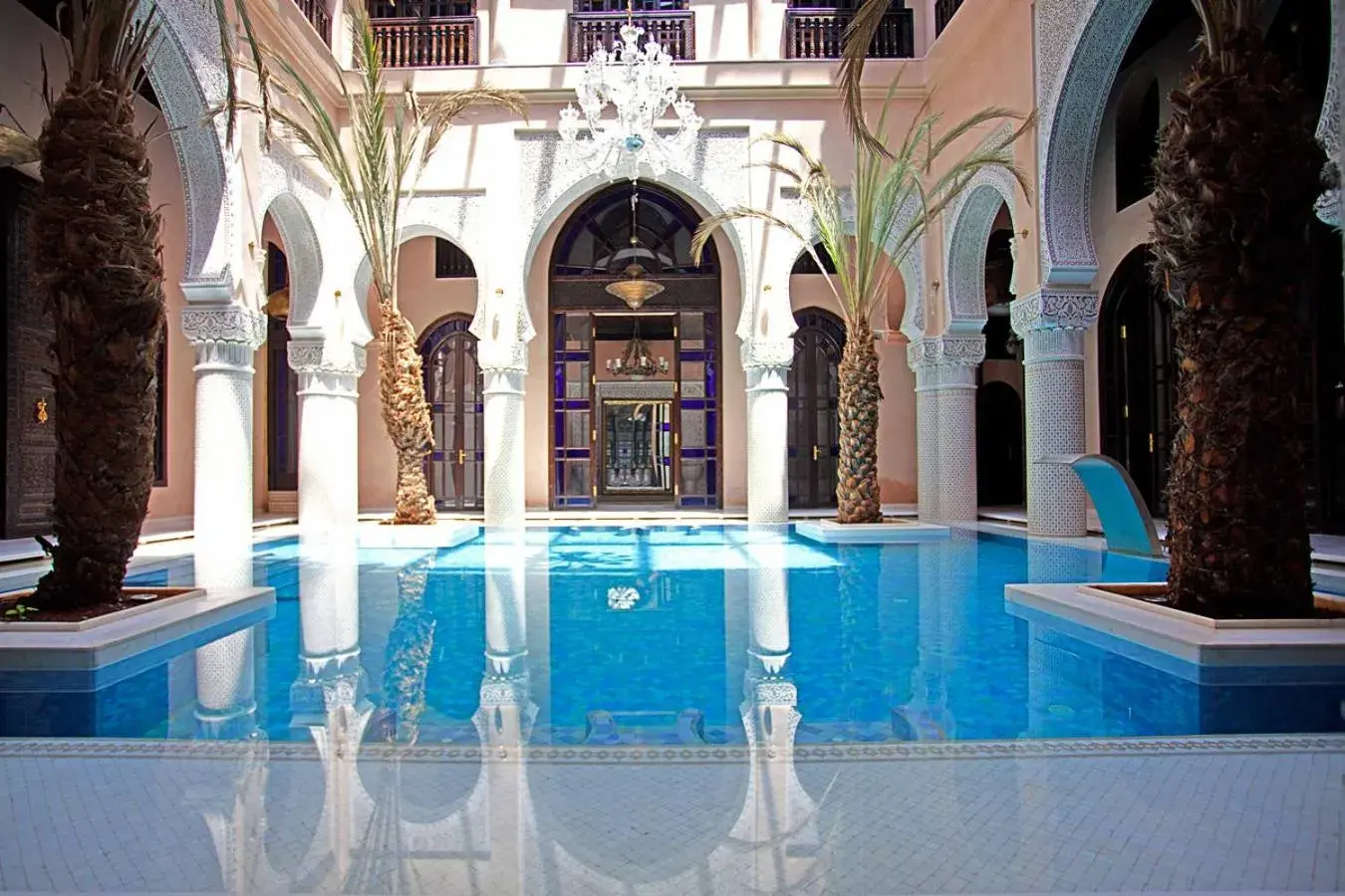 Swimming pool in Palais Shéhérazade & Spa Swimming pool in Palais Shéhérazade & Spa
