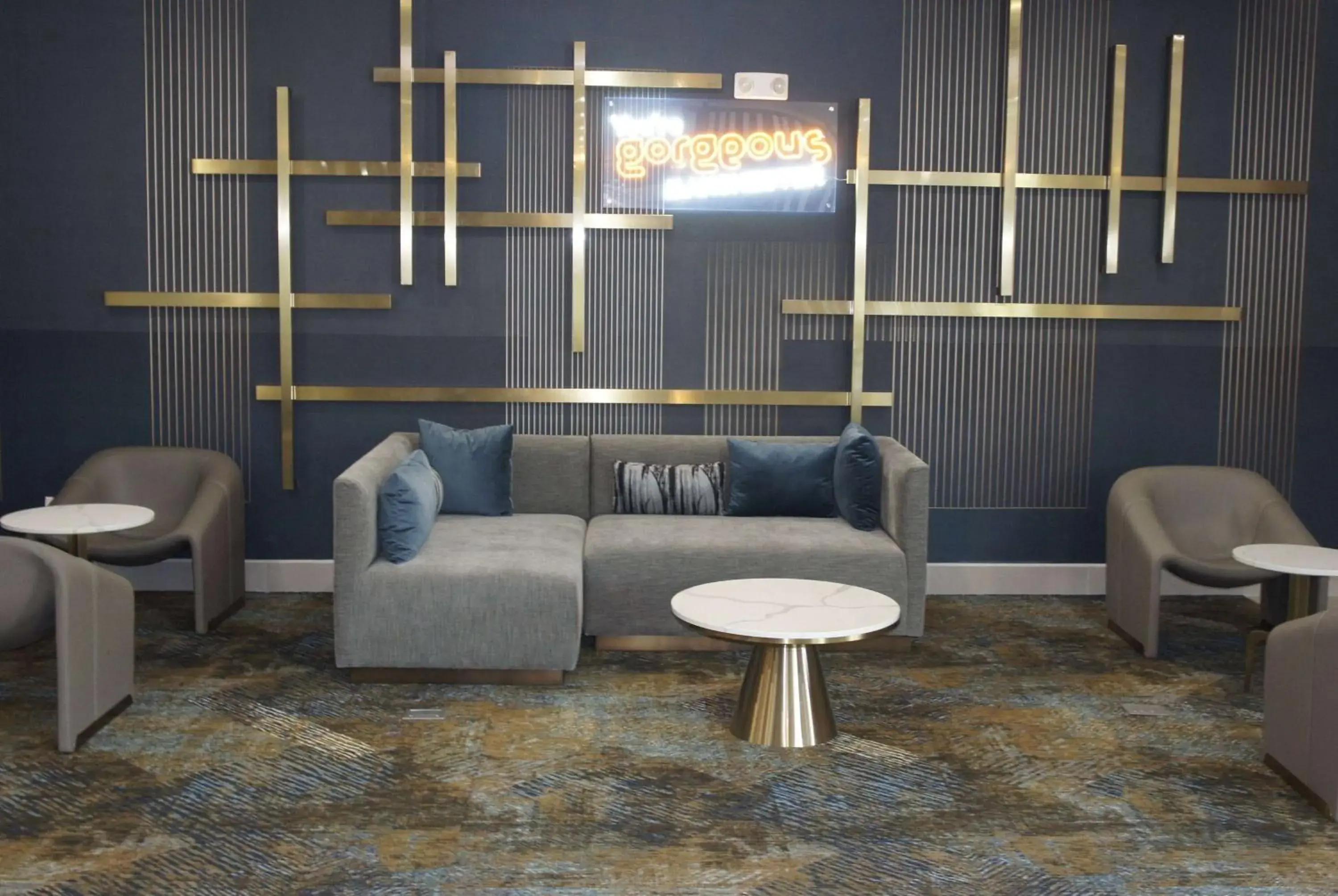 Lobby or reception in La Quinta Inn & Suites by Wyndham Manchester - Arnold AFB Lobby or reception in La Quinta Inn & Suites by Wyndham Manchester - Arnold AFB