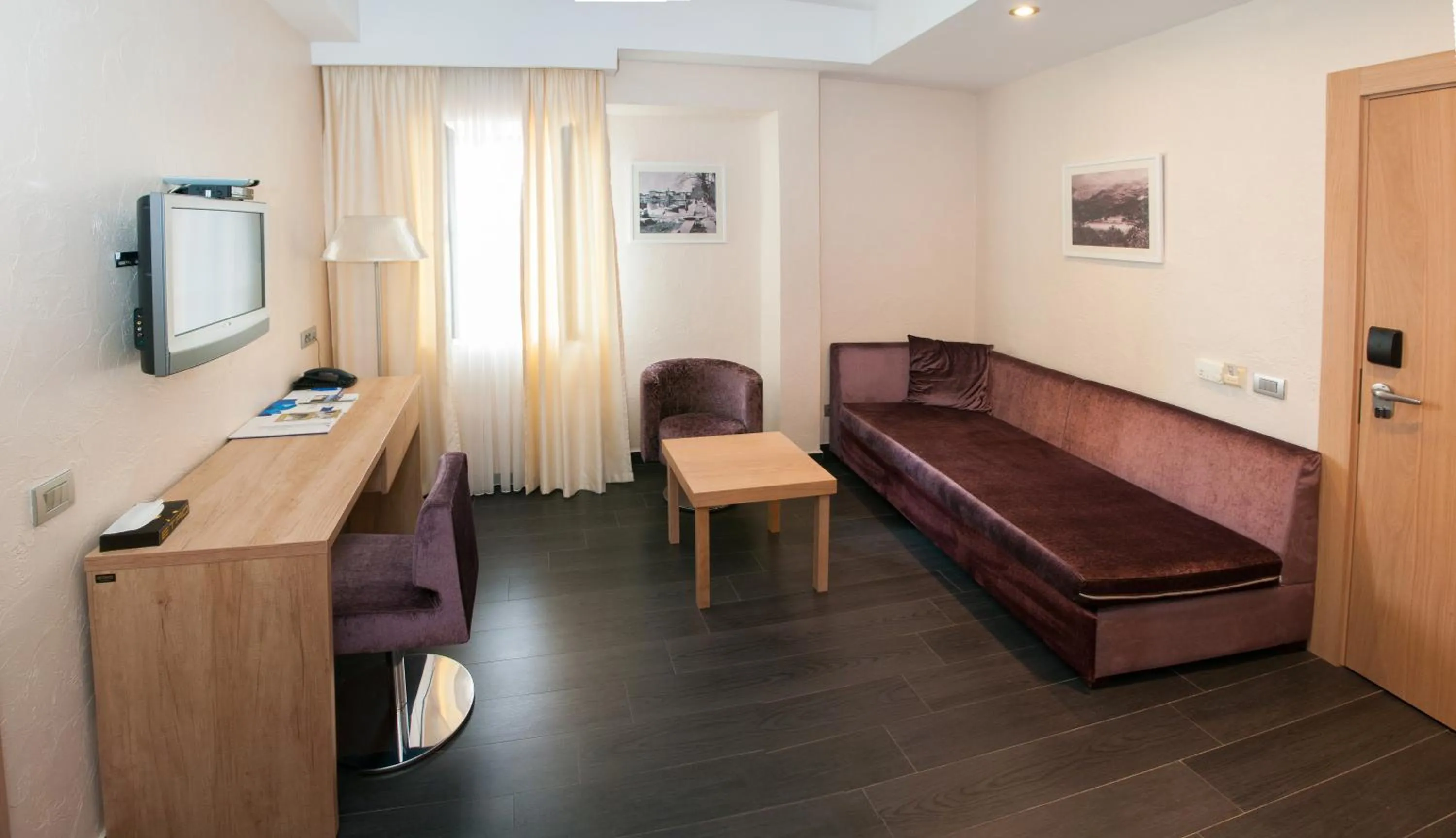 Living room in Hotel Astoria