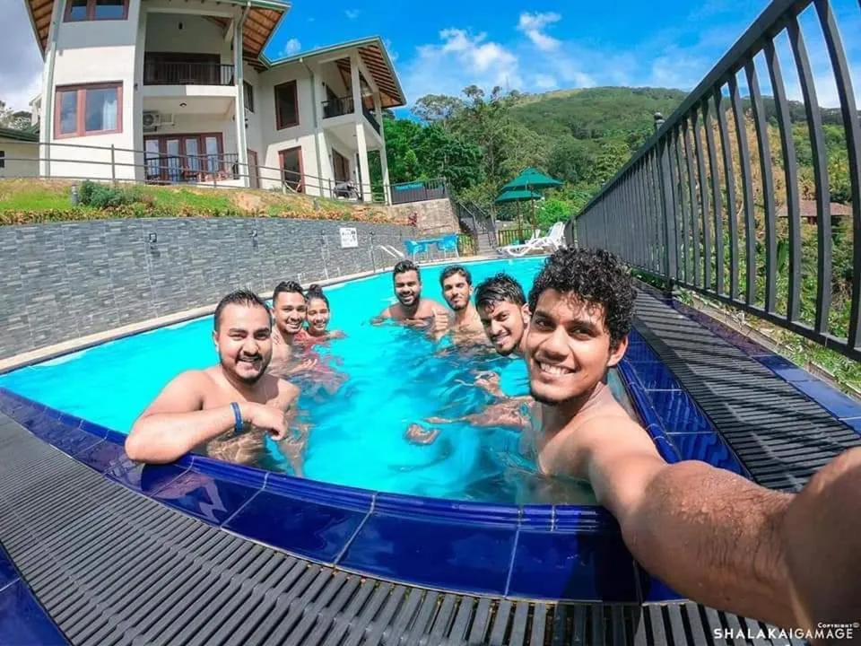 People in The Grand Hills