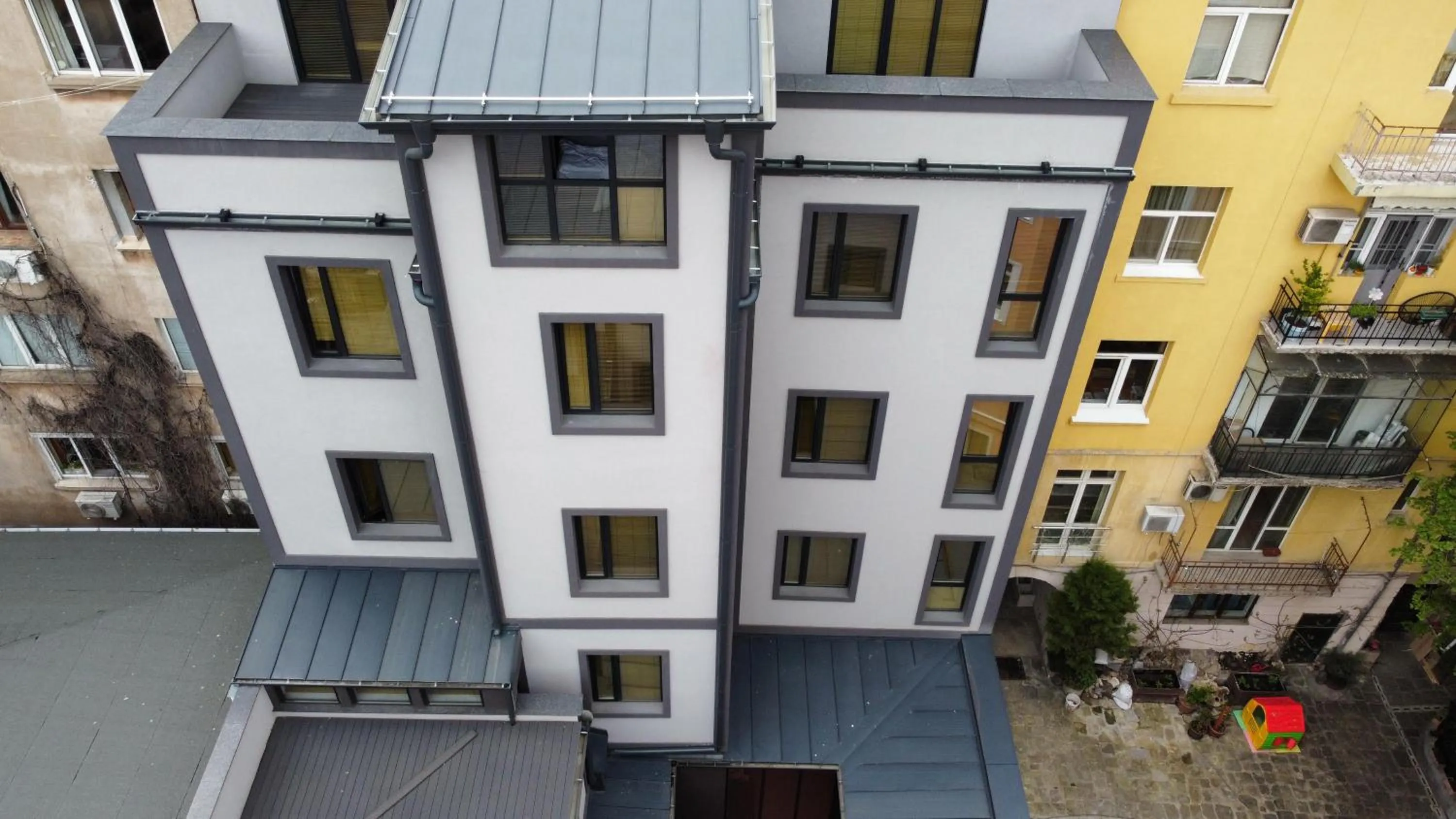 Property building in Art Hotel 158