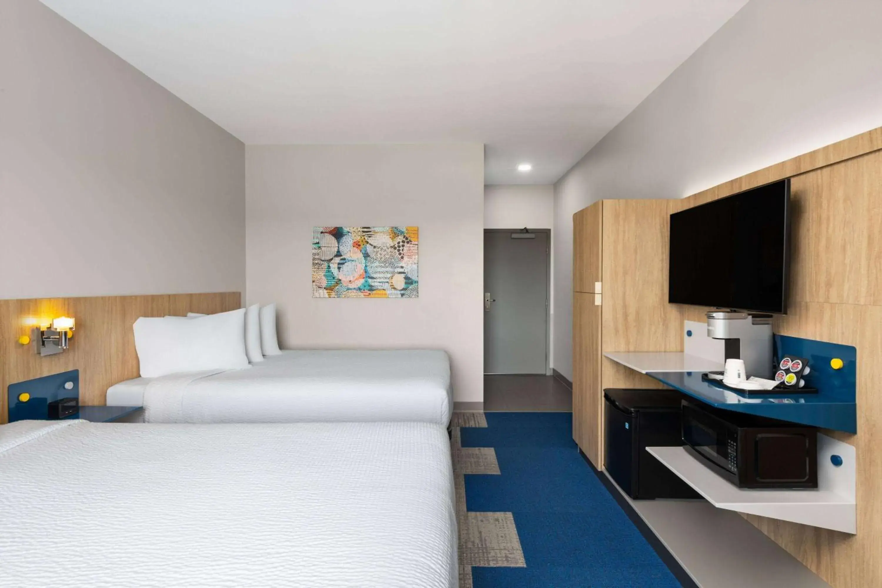 Queen Room with Two Queen Beds and Bathtub, Non-Smoking in Microtel Inn & Suites by Wyndham Lachute Queen Room with Two Queen Beds and Bathtub, Non-Smoking in Microtel Inn & Suites by Wyndham Lachute