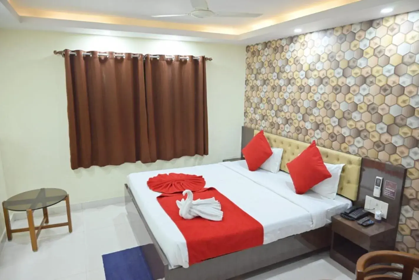 Bed in Hotel Jyoti International Bed in Hotel Jyoti International