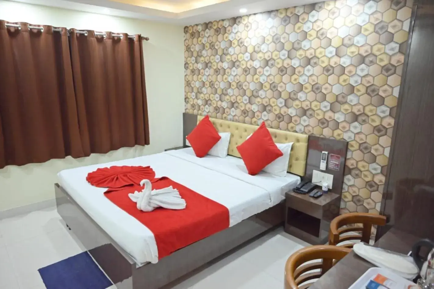 Bed in Hotel Jyoti International Bed in Hotel Jyoti International