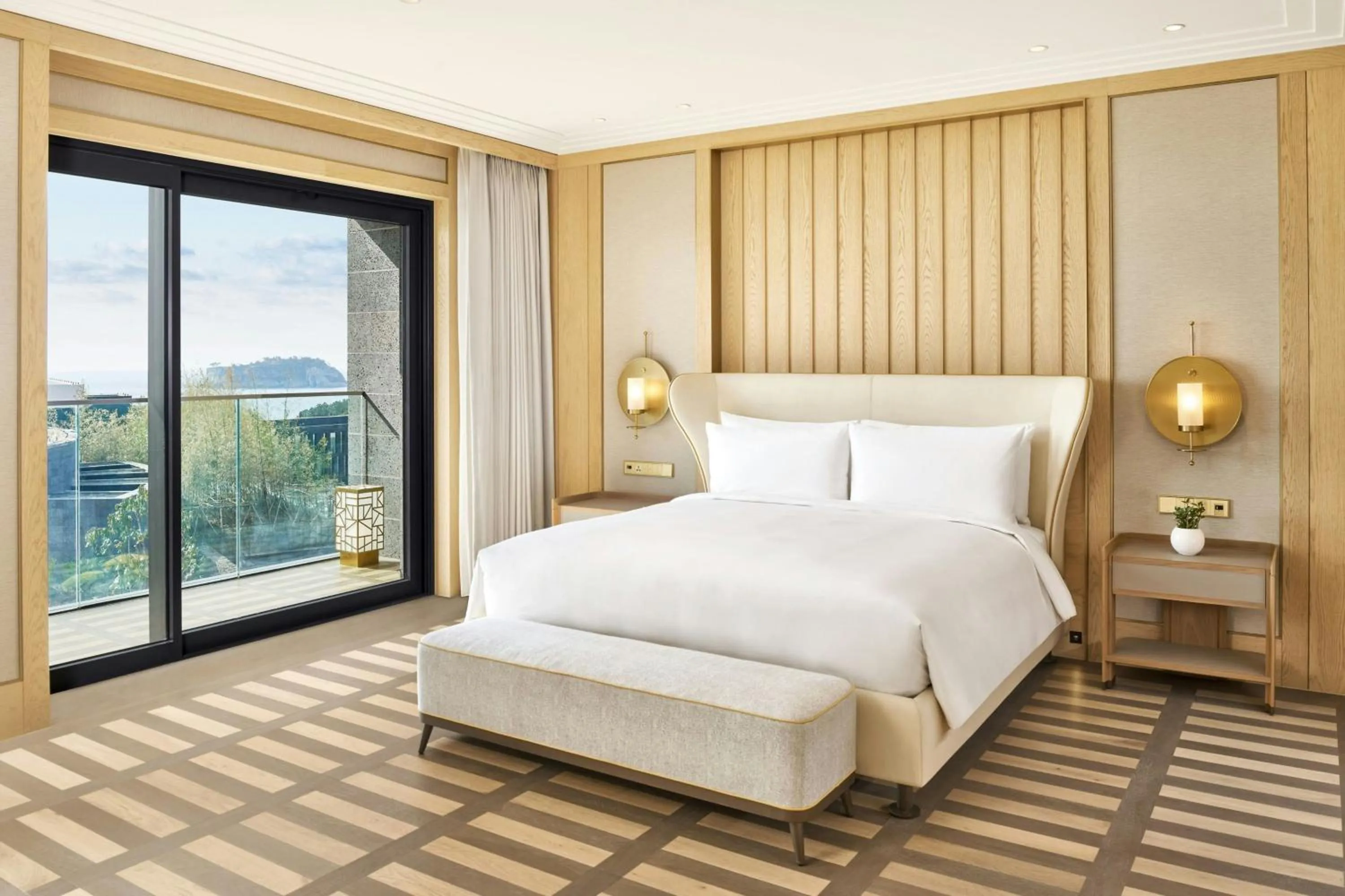 Bedroom, Bed in JW Marriott Jeju Resort & Spa