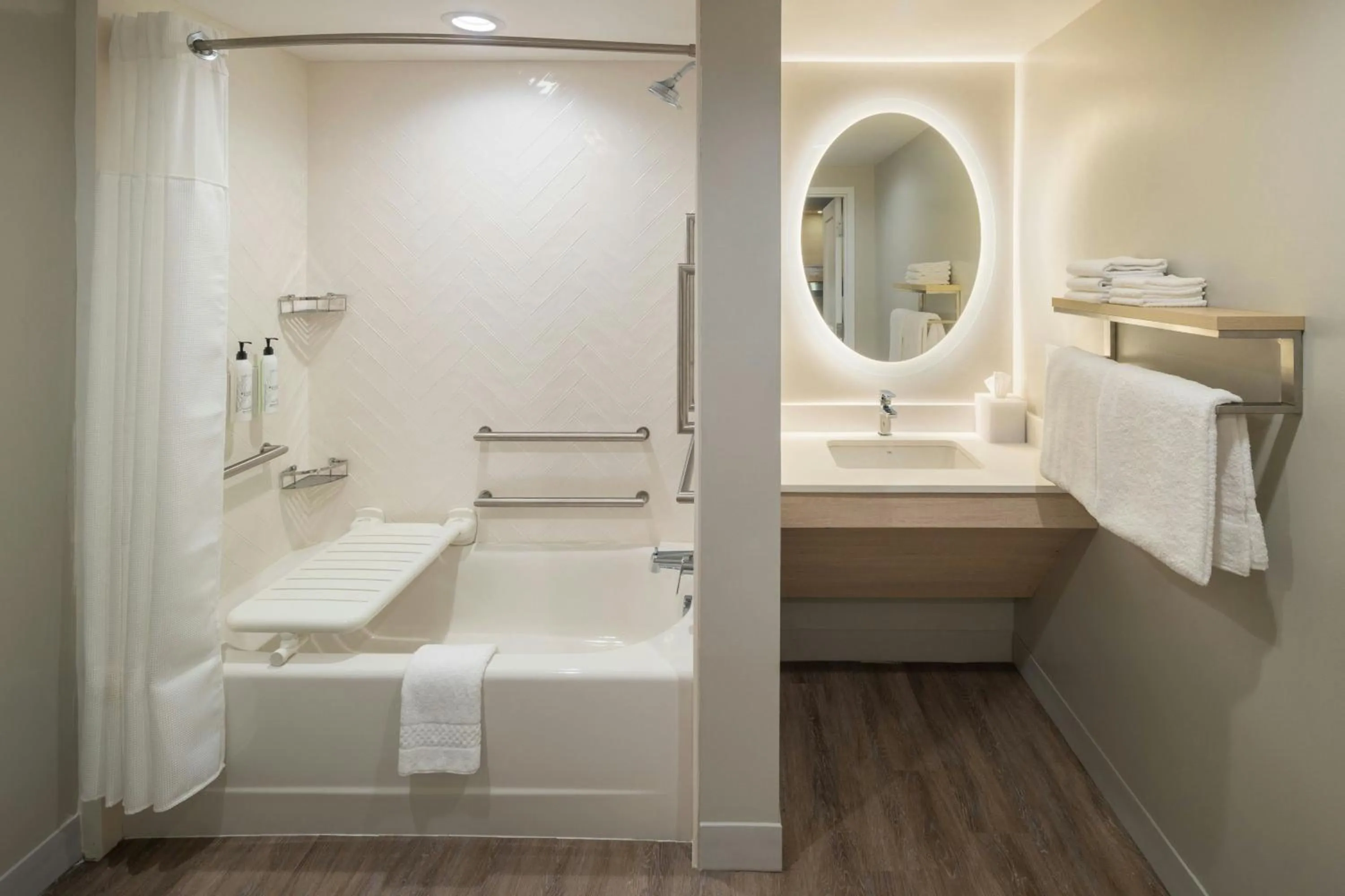 Bathroom in TownePlace Suites by Marriott Georgetown