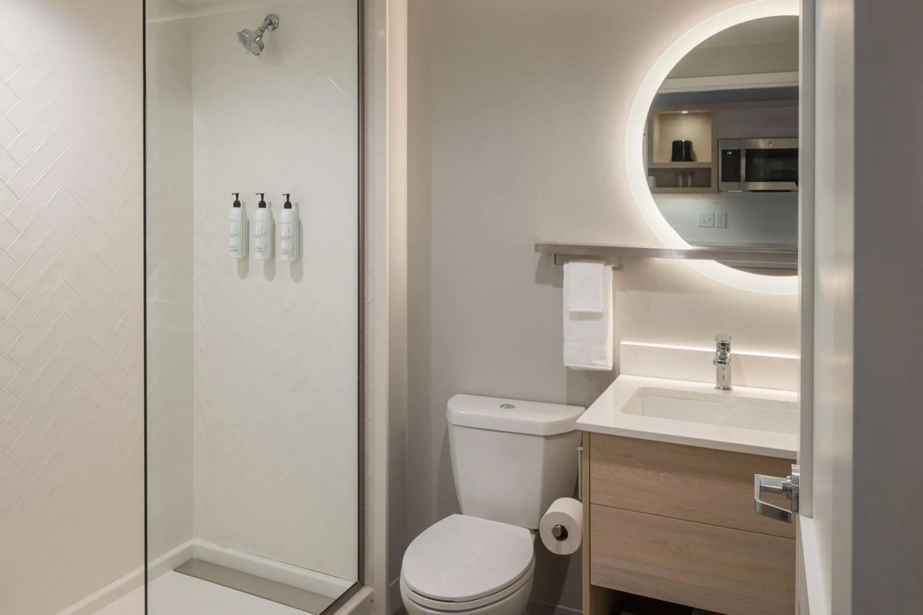 Bathroom in TownePlace Suites by Marriott Georgetown