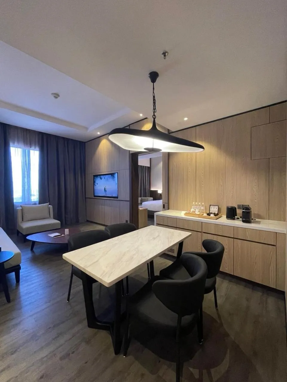 Dining area in Courtyard by Marriott Melaka