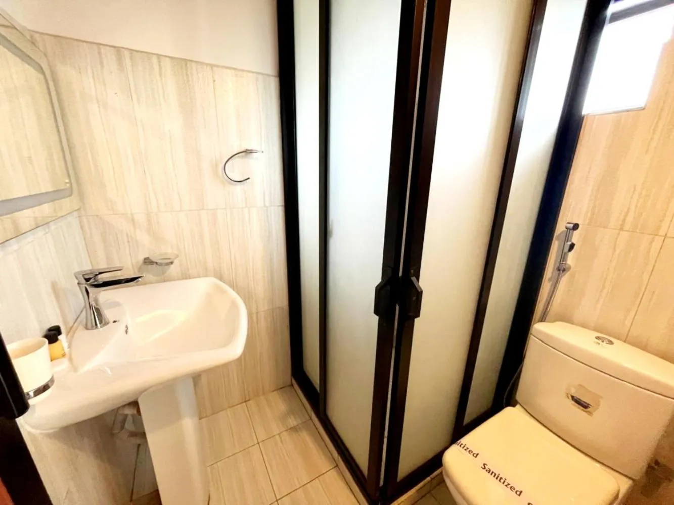 Bathroom in Hotel Sky Gate kandy