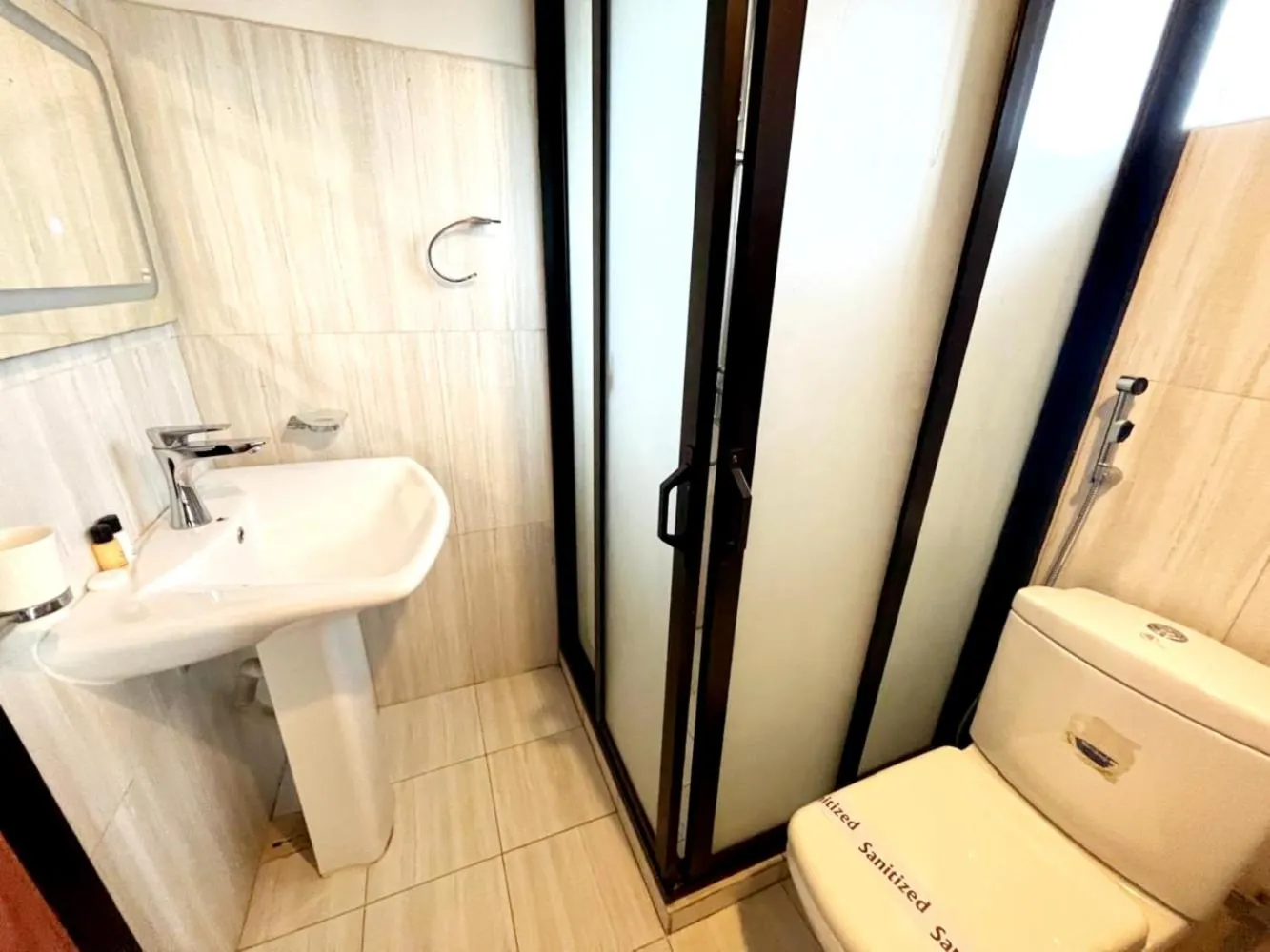 Bathroom in Hotel Sky Gate kandy