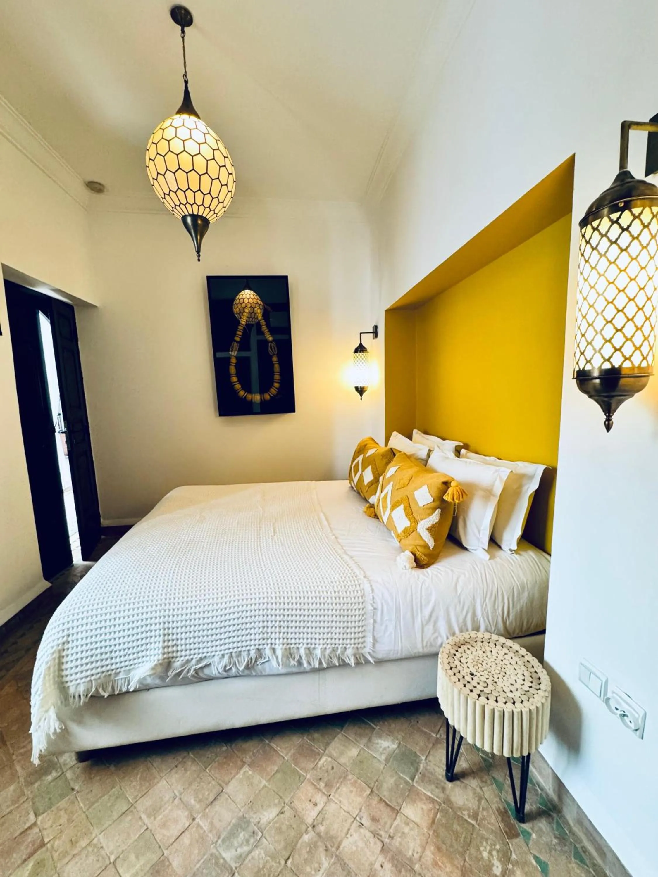 Photo of the whole room, Bed in Riad Dar Beldia and Spa