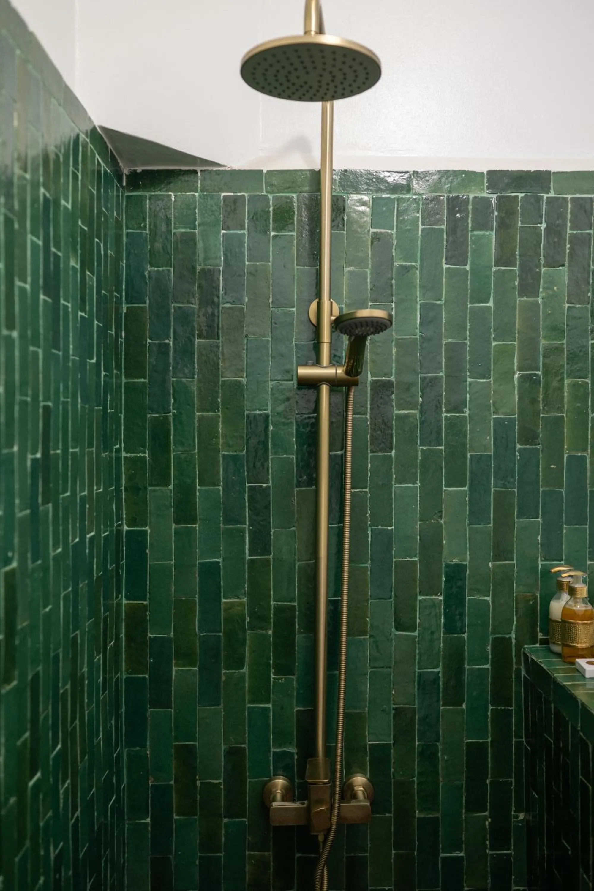 Shower in Riad Dar Beldia and Spa