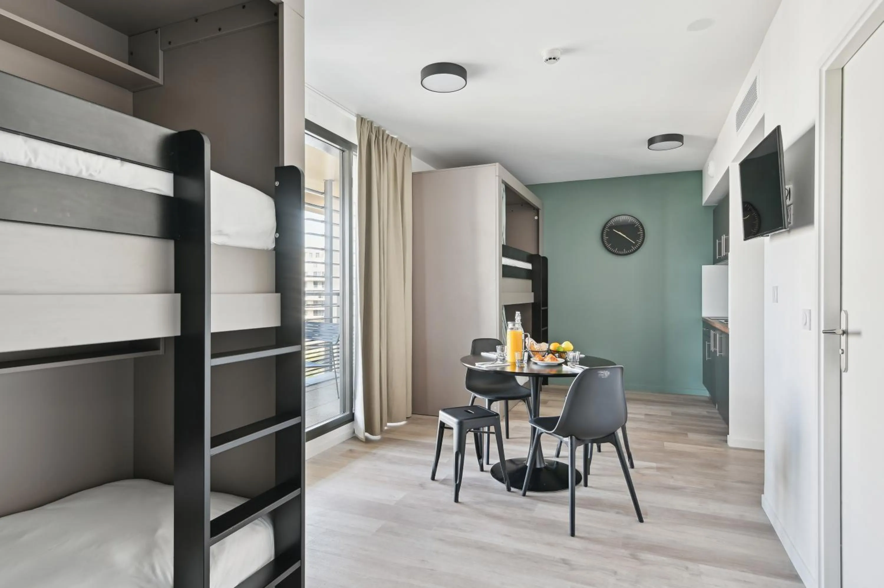 Bed in All Suites Paris Ouest Colombes